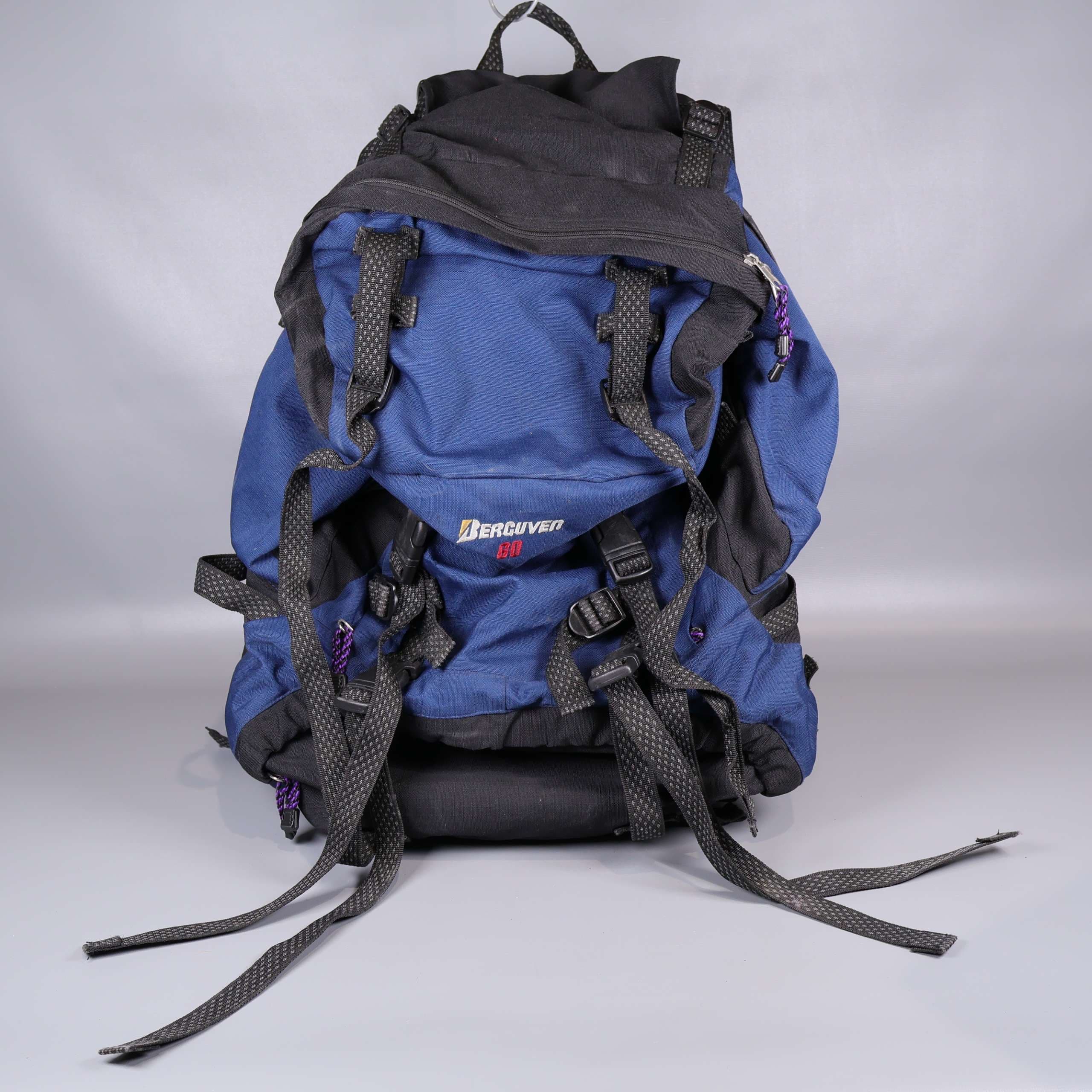 Berguven stor vandringsryggsäck