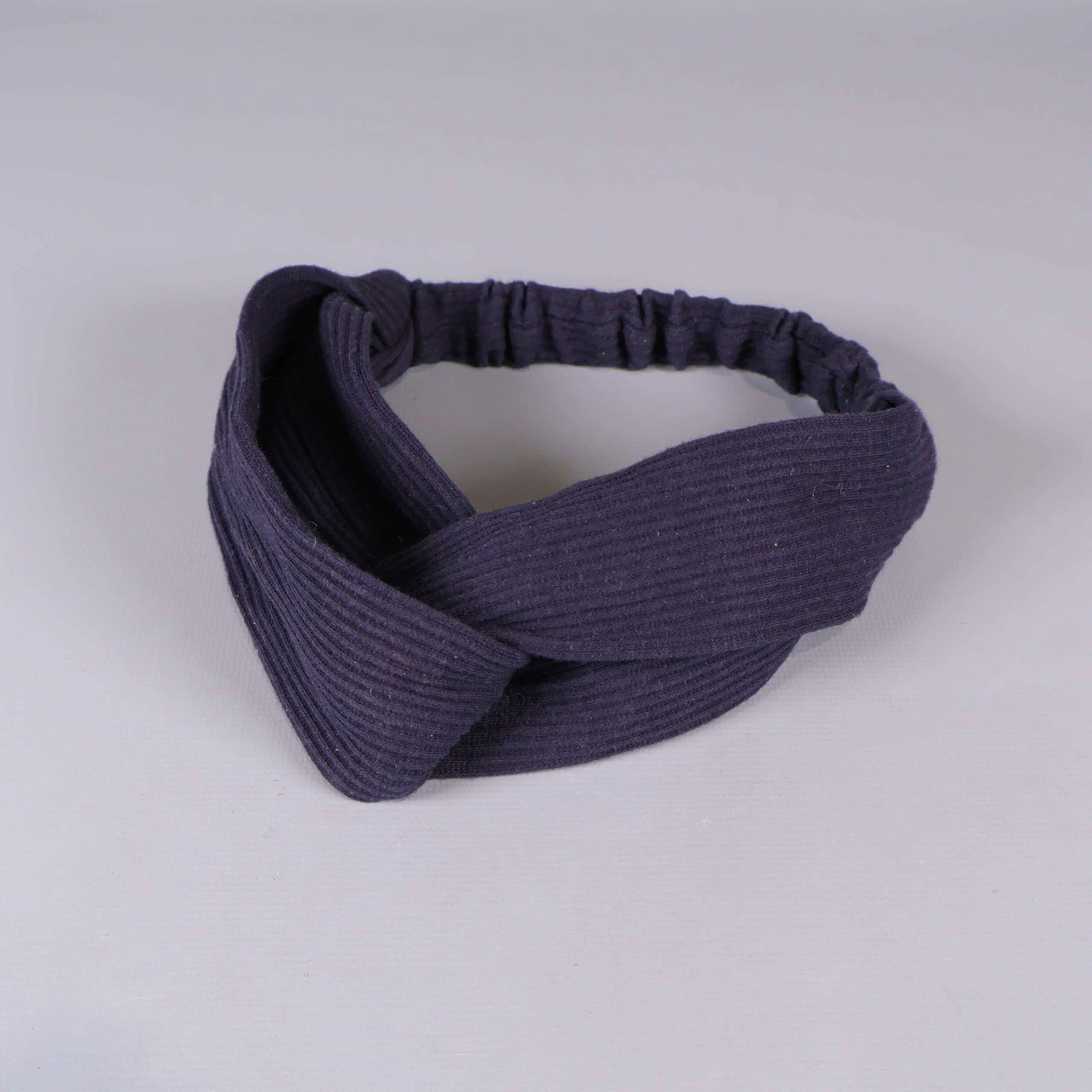 Ribbat hårband med twist