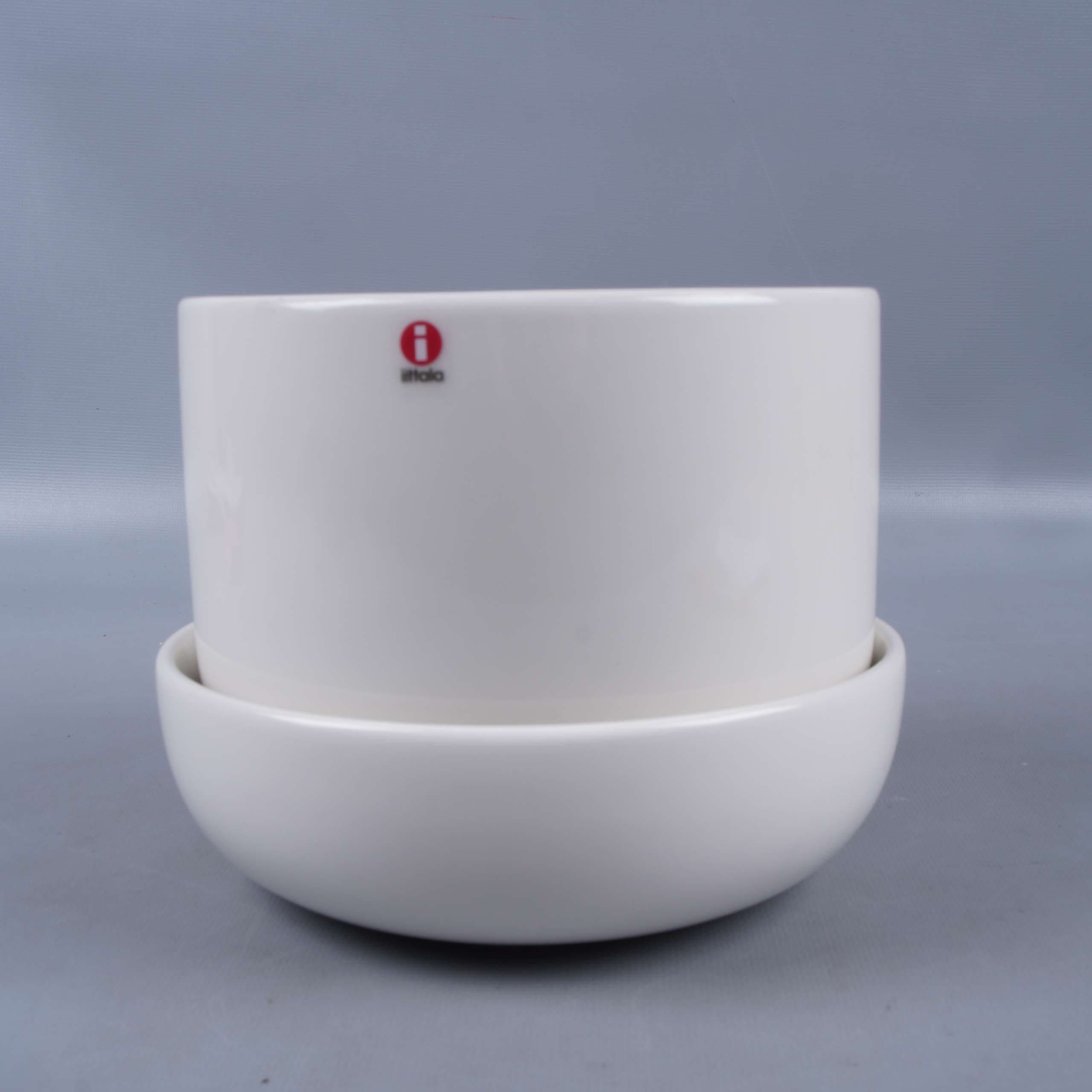 Iittala - Nappula Ruukku - Vit ytterkruka med fat