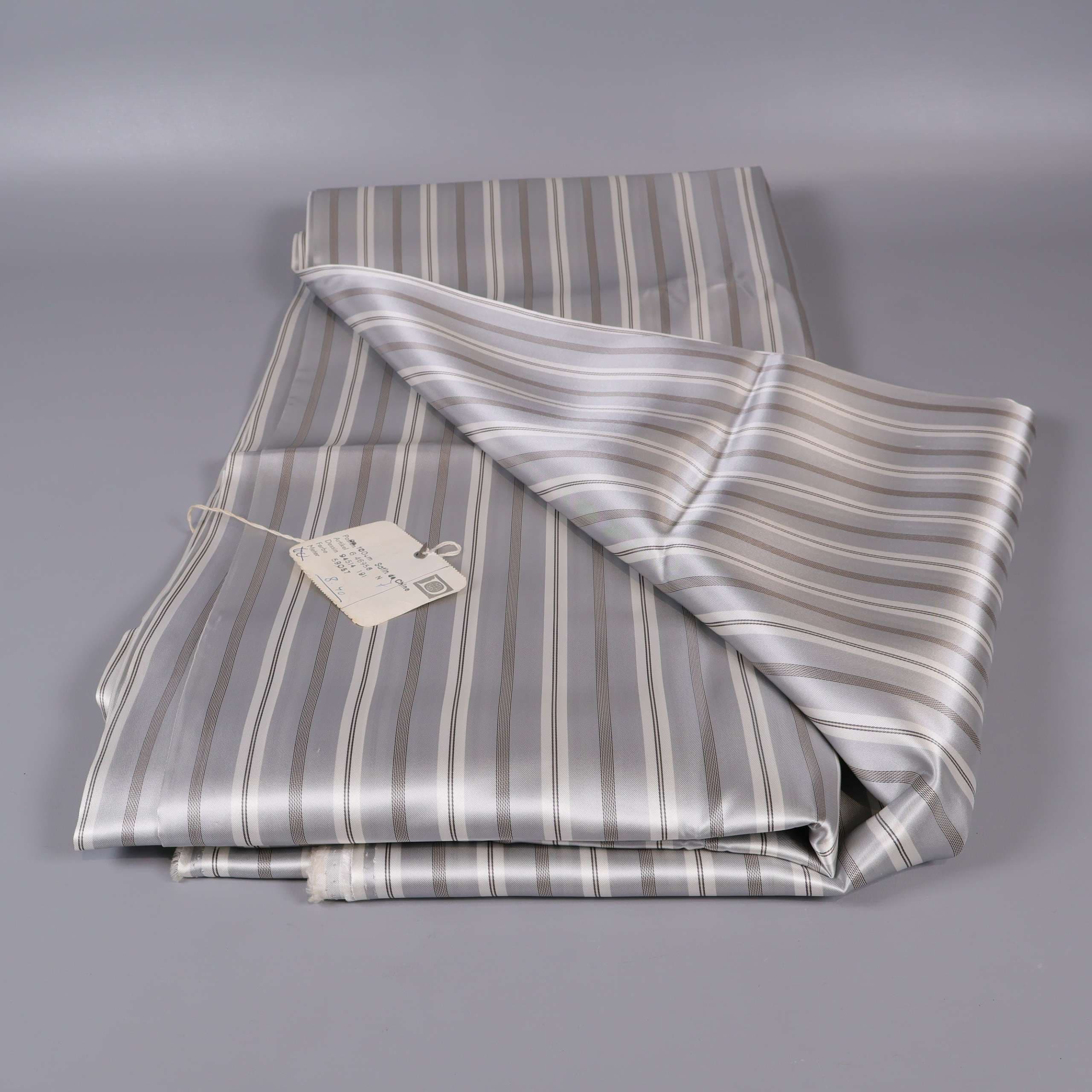 Vintage randigt satin de chine tyg 7m