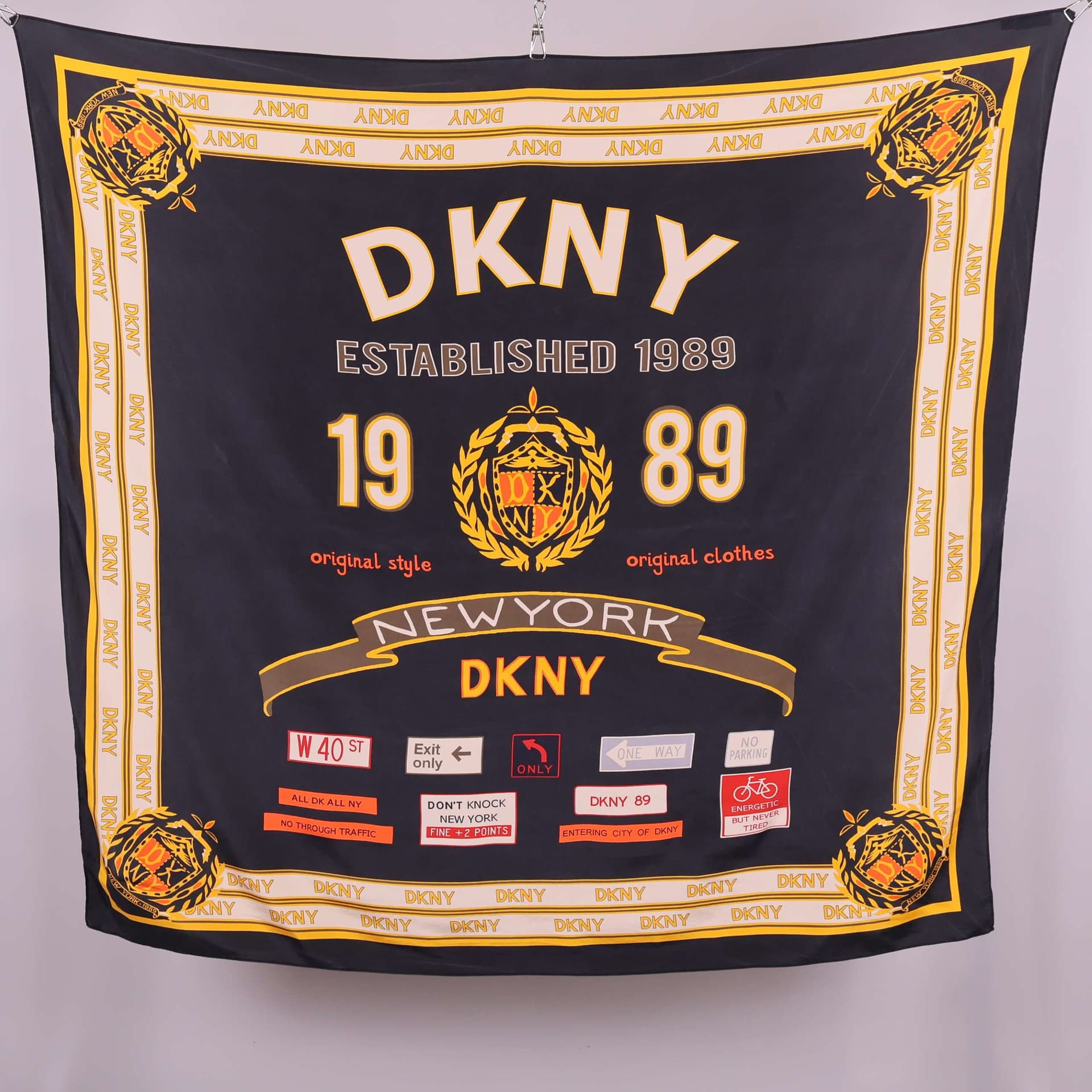 DKNY - Scarf - Siden - Logo - Premium Vintage