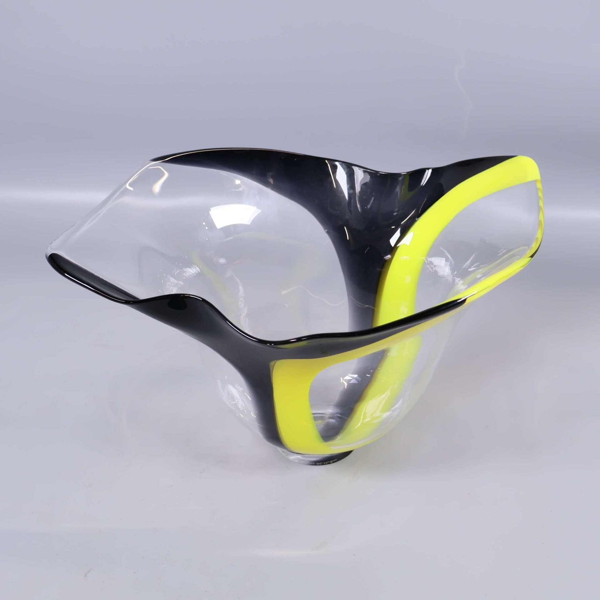 Orrefors - Konstglas skål - Butterfly - Lars Hellsten