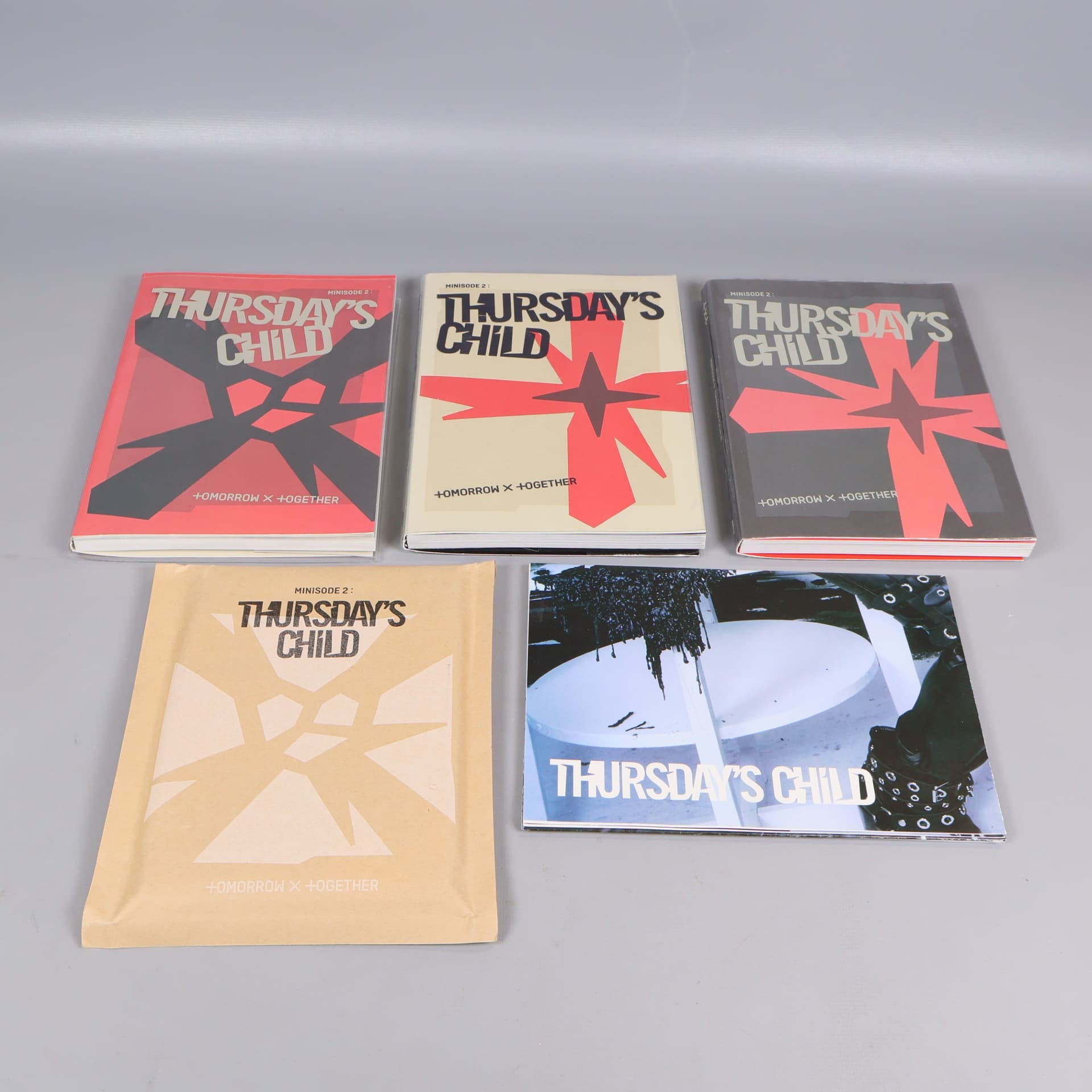 TXT - Thursday's Child - Kpop album med plansch