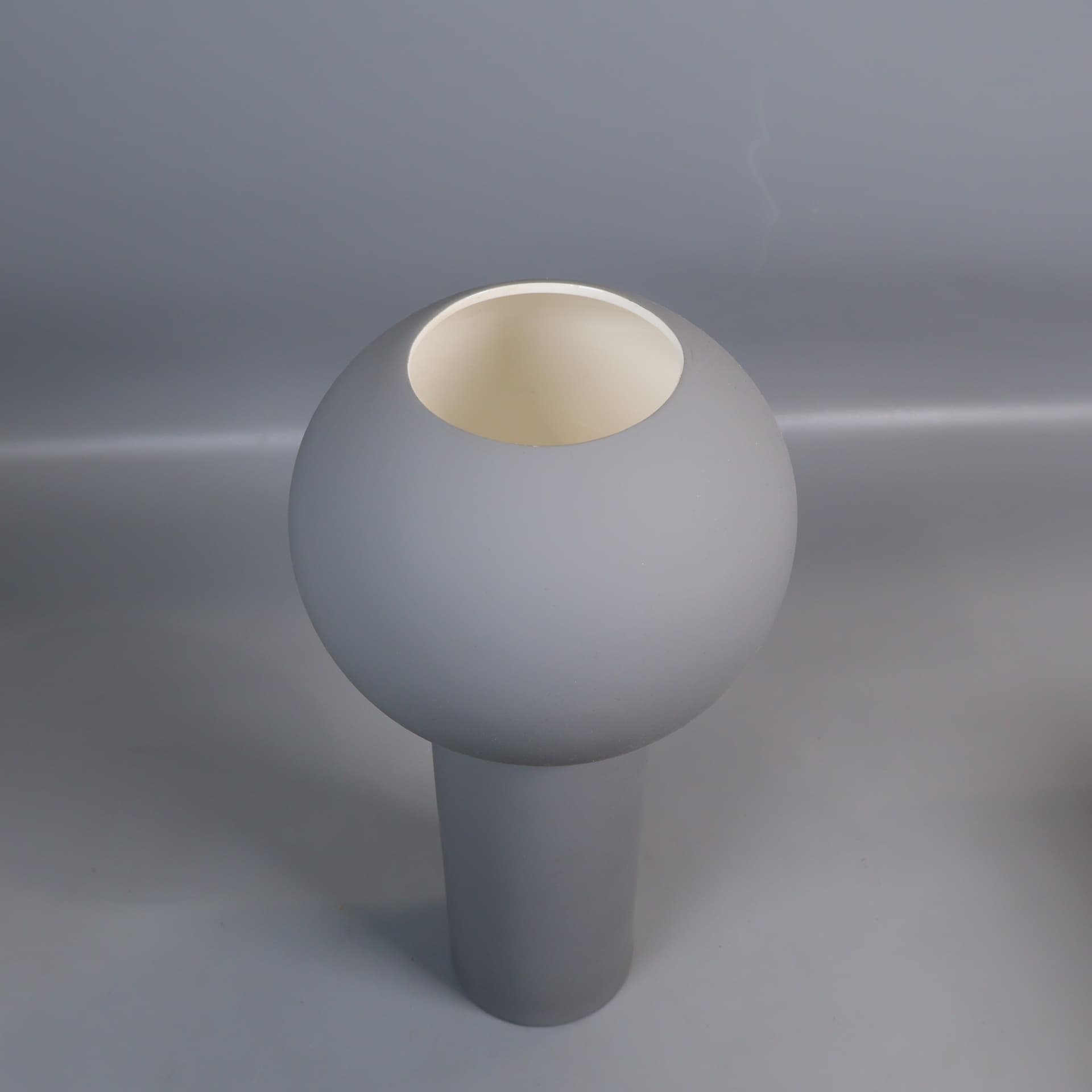 Cooee Design - Pillar vas - Grey - Porslinsvas
