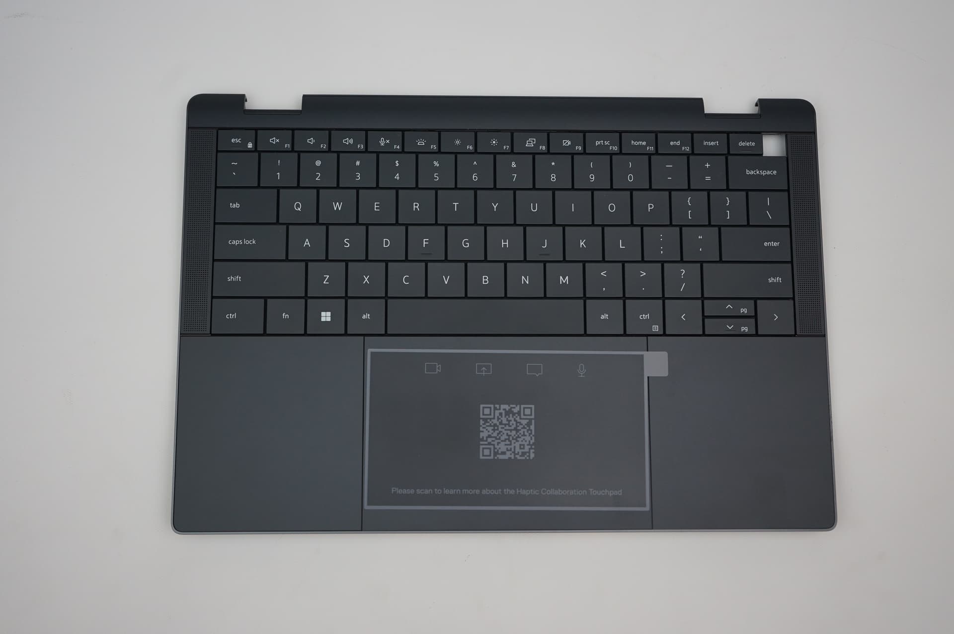 Dell 57XY2 ( AM749000201) Palmrest Haptic Collaboration Touchpad and
