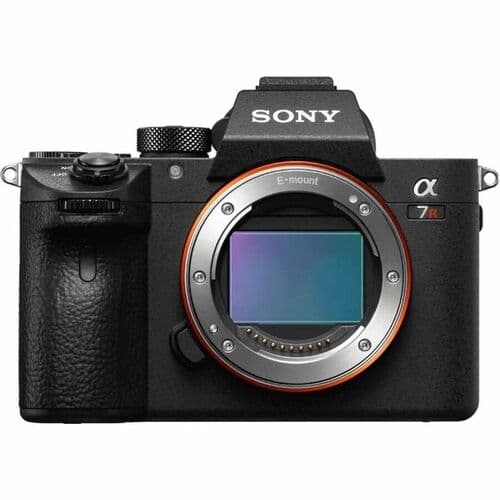 Sony Alpha 7R IV - 61MP Full Frame Sensor Compact Camera - Exmor R CMOS Sensor - Autofocus - 3" Touchscreen LCD - Electronic Viewfinder - 9504 x 6336