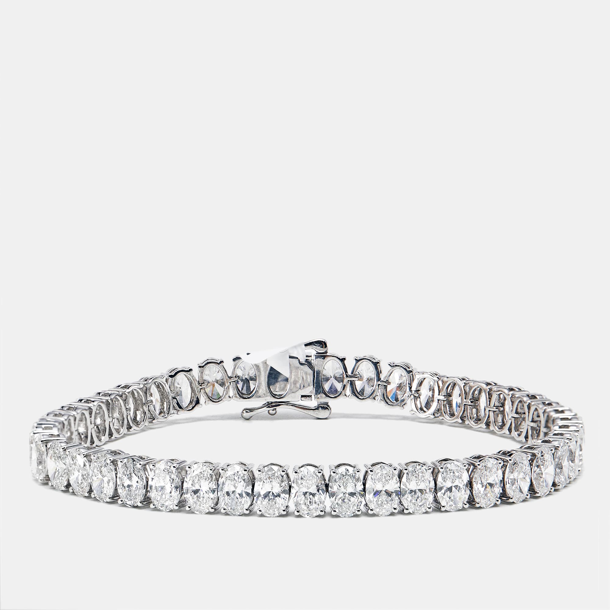 17.56 cts Oval Brilliant Cut Lab Grown Diamonds 18k White Gold Tennis Bracelet