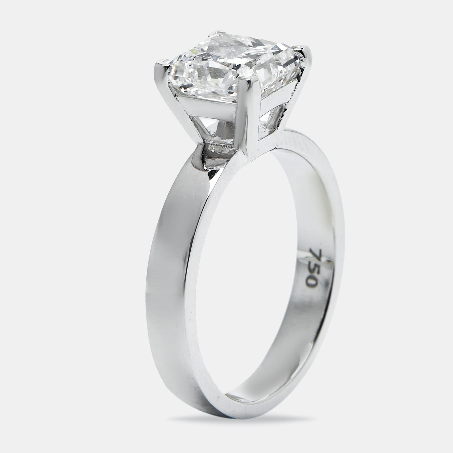 2.00 cts Princess Cut Lab Grown Diamond 18k White Gold Ring Size 51