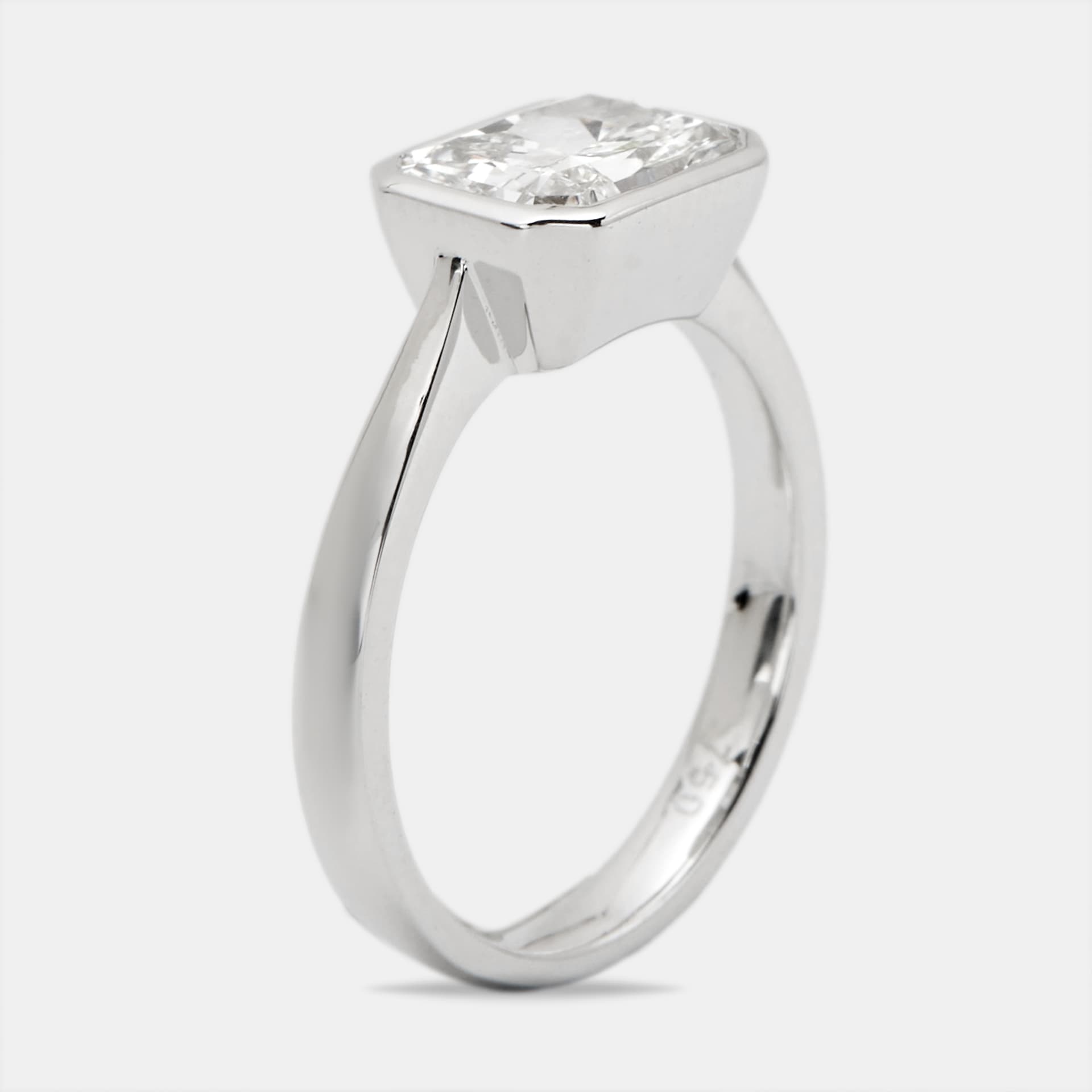 2.00 cts Radiant Cut Lab Grown Diamond 18k White Gold Ring Size 53