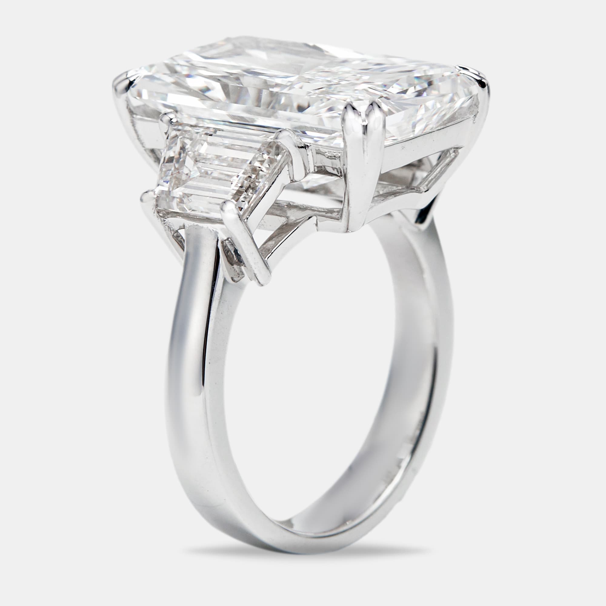 17.00 cts Radiant Cut and Trapezoid Lab Grown Diamond 18k White Gold Ring Size 51
