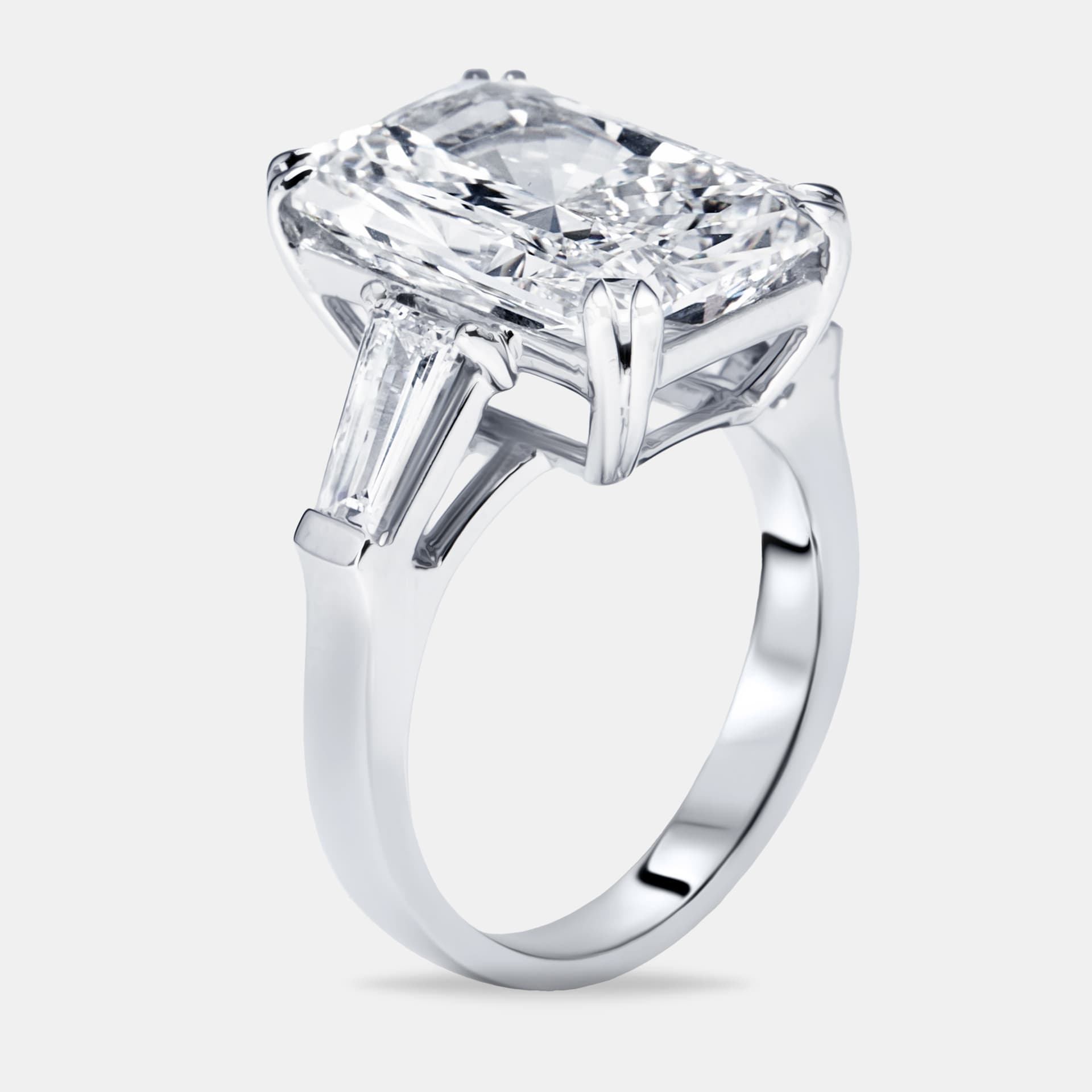 7.8 cts Radiant Trapezoid Lab Grown Diamond 18k White Gold Ring Size 54