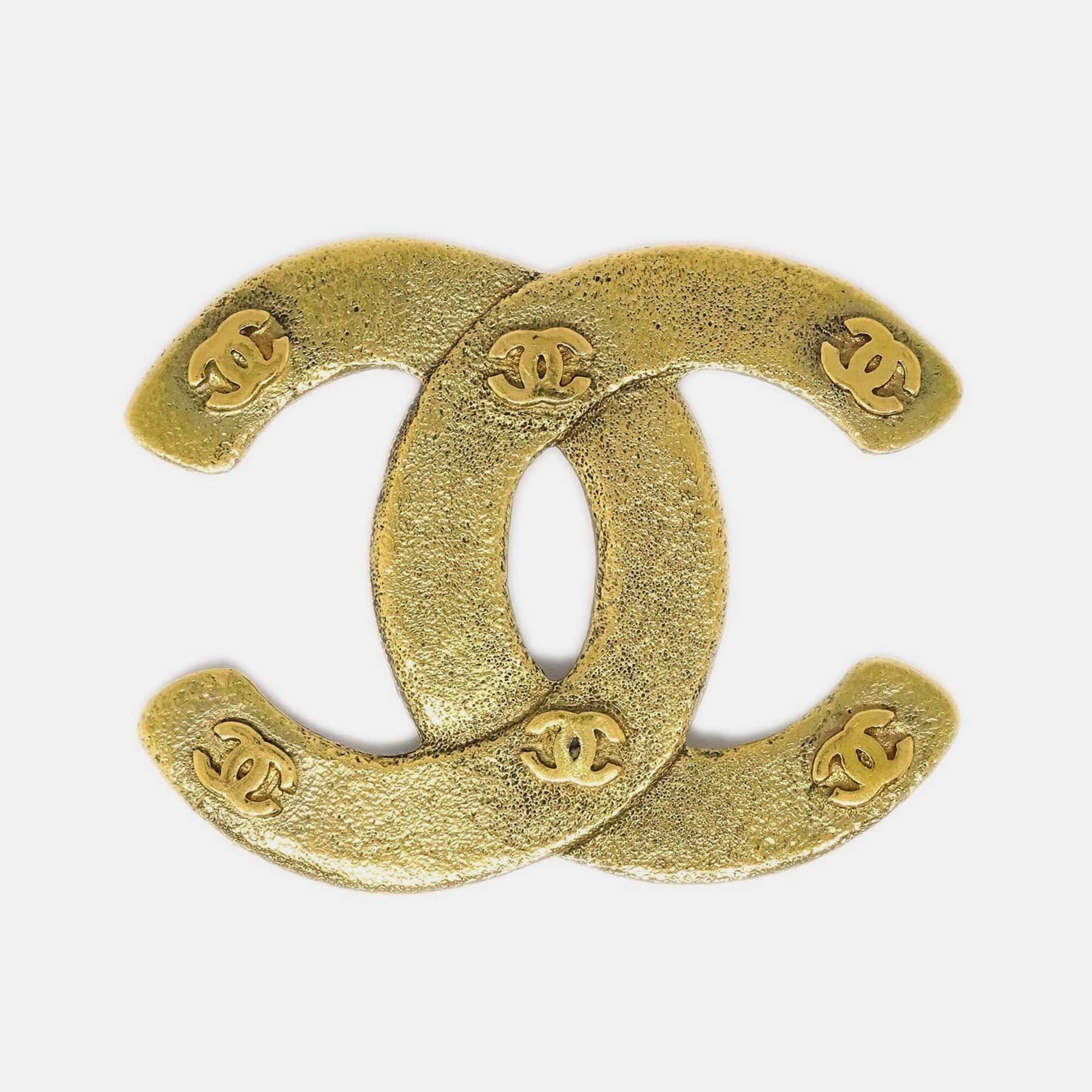 Chanel CC Brooch Pin Gold