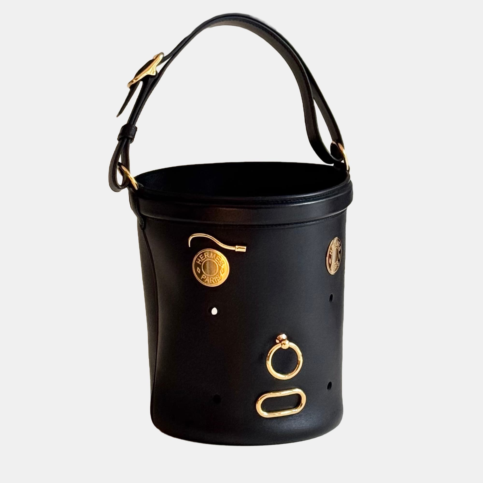 Hermes Limited Edition Sac Mangeoire Play Bucket Bag Tadelakt Leather