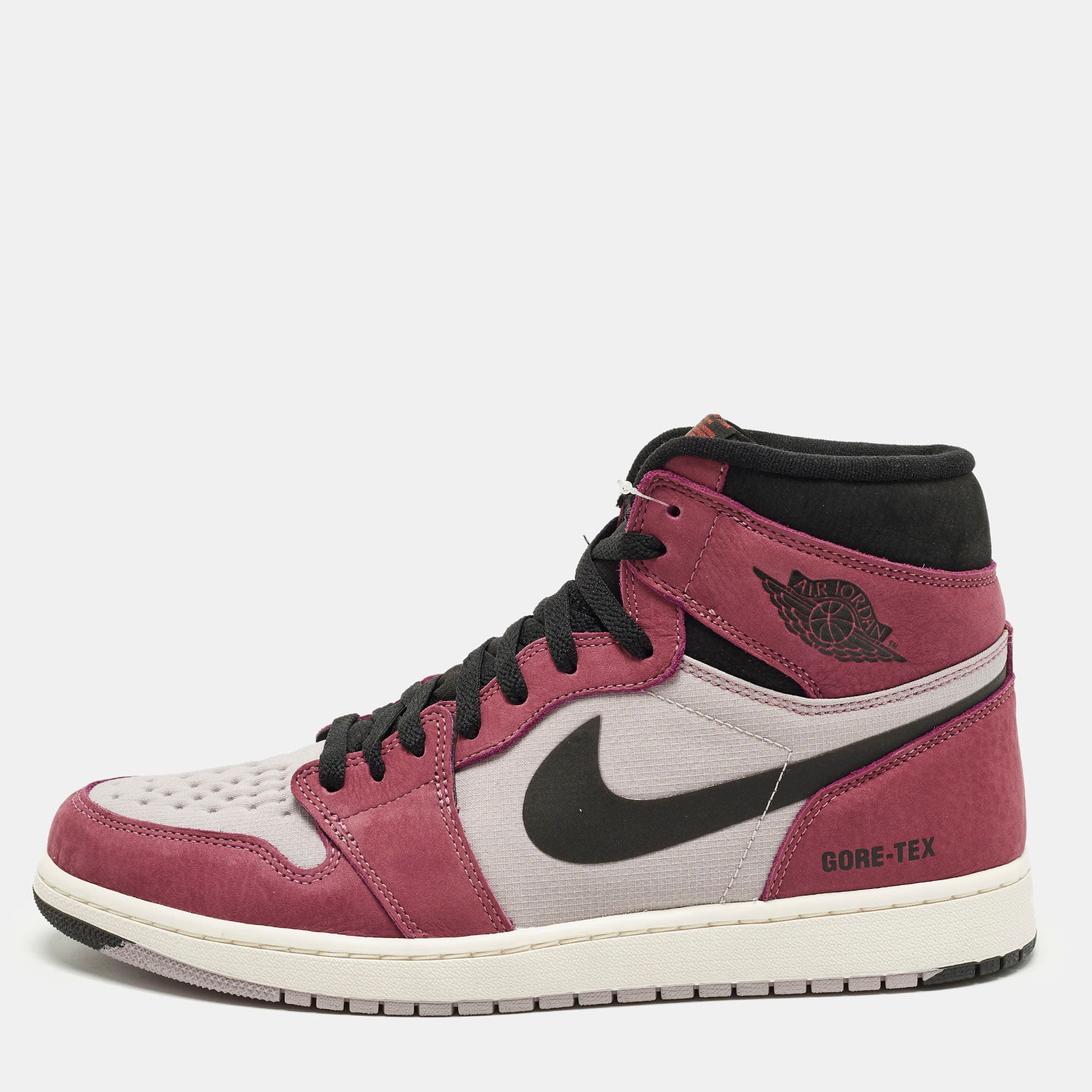 Air Jordans Jordan 1 Retro High Element Gore-Tex Berry Size 46 Multicolor Fabric and Leather Sneakers