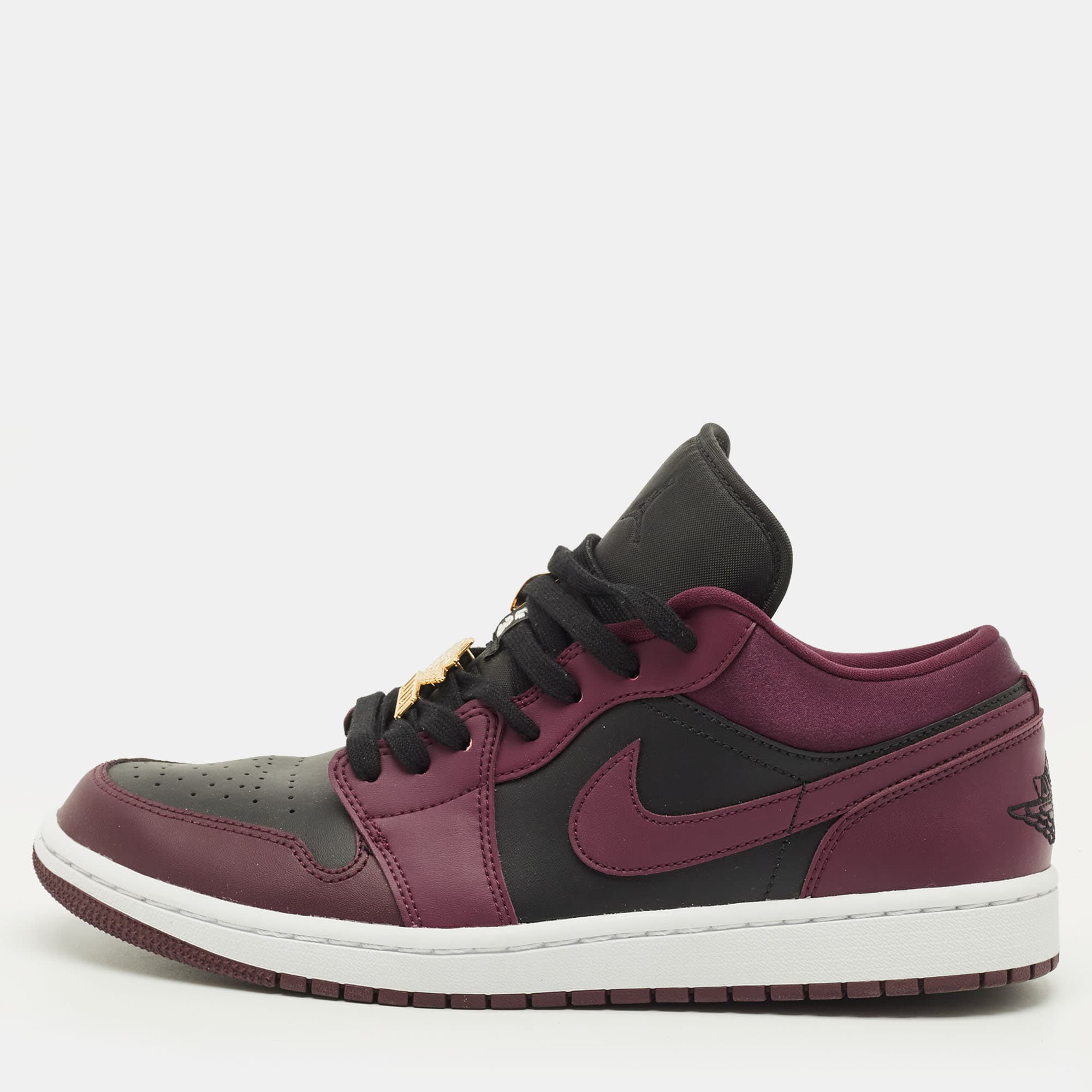 Air Jordans Jordan 1 Dark Beetroot Size 44.5 Burgundy/Black Leather and Satin Low Top Sneakers