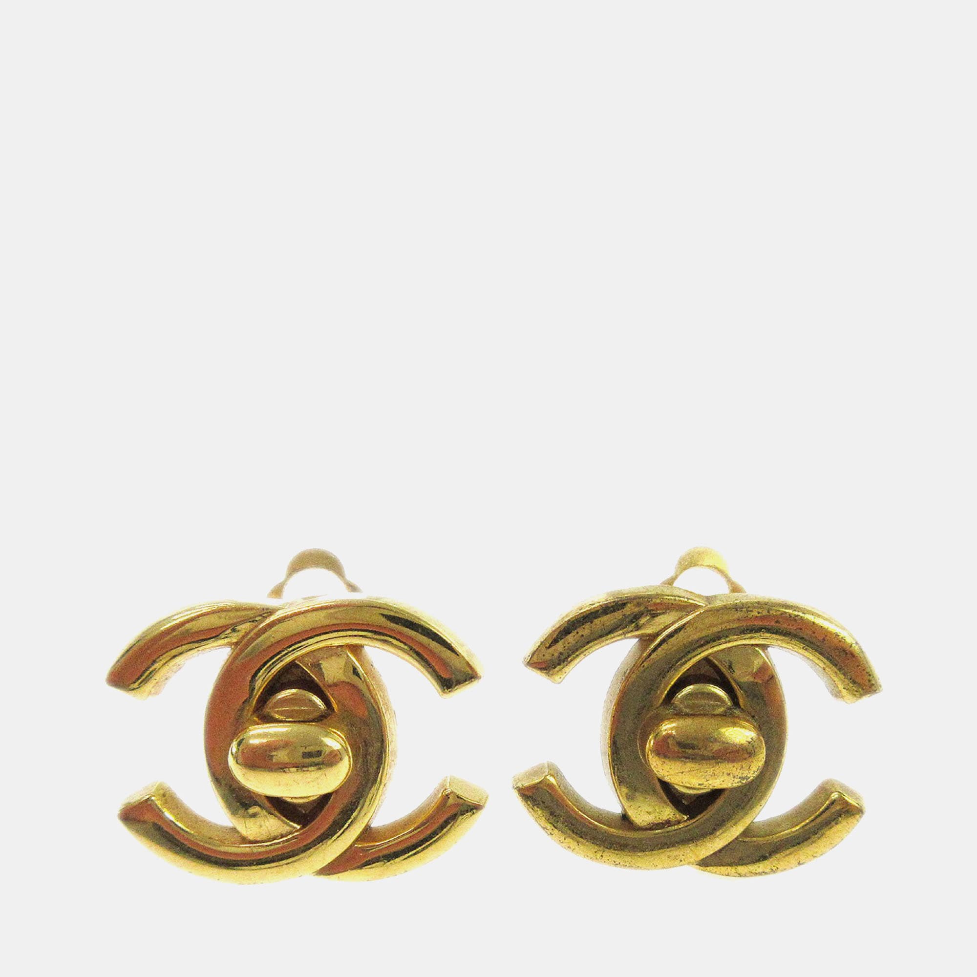 Chanel Cc Turnlock Earrings Clip-On Gold Small