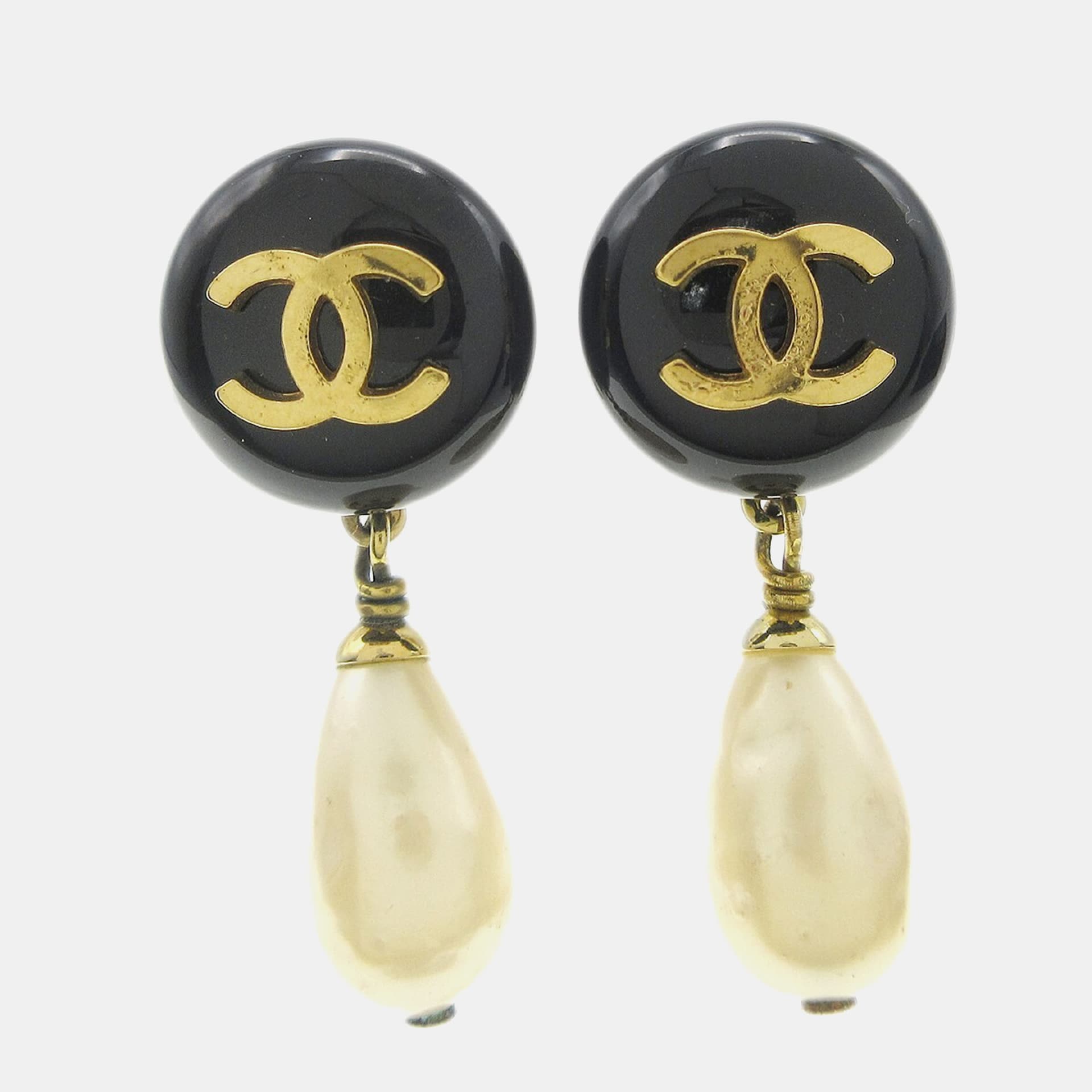 Chanel Vintage 95P Black Resin Faux Pearl Gold Plated CC Button Drop Clip -On Women's Earrings