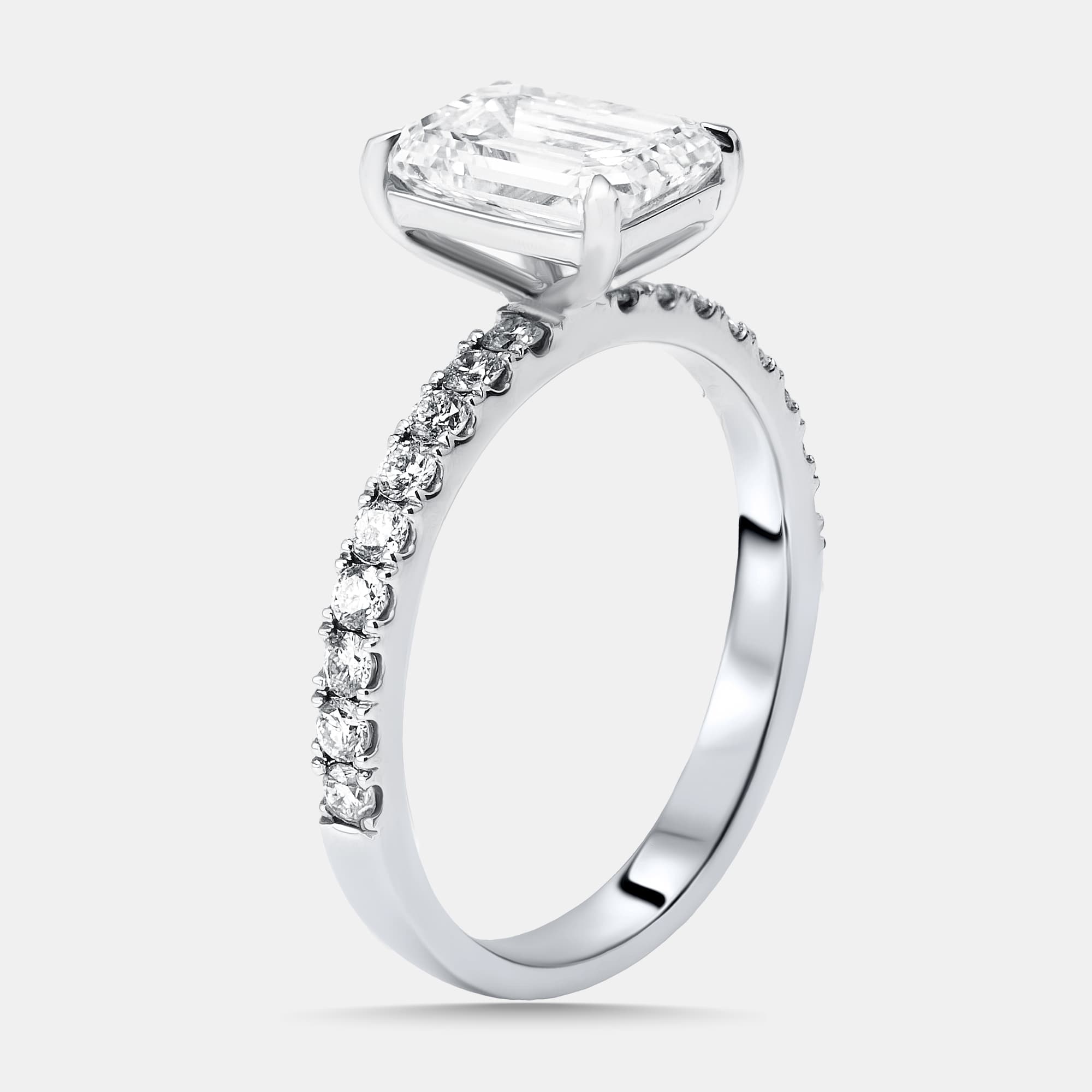 2.40 cts Emerald Lab Grown Diamond 18K White Gold Ring Size 54