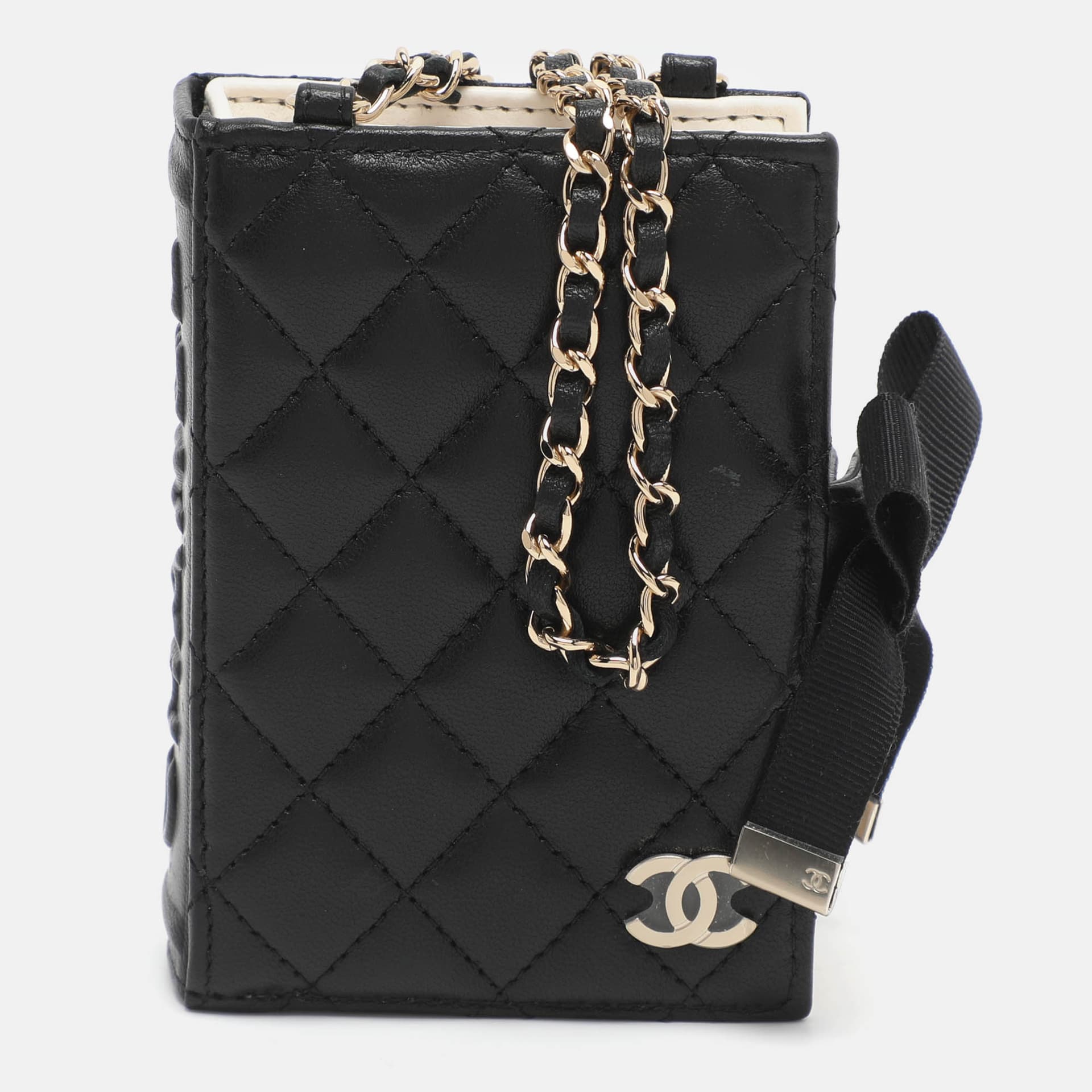 Chanel Paris-Le19m Black Quilted Leather Card Case
