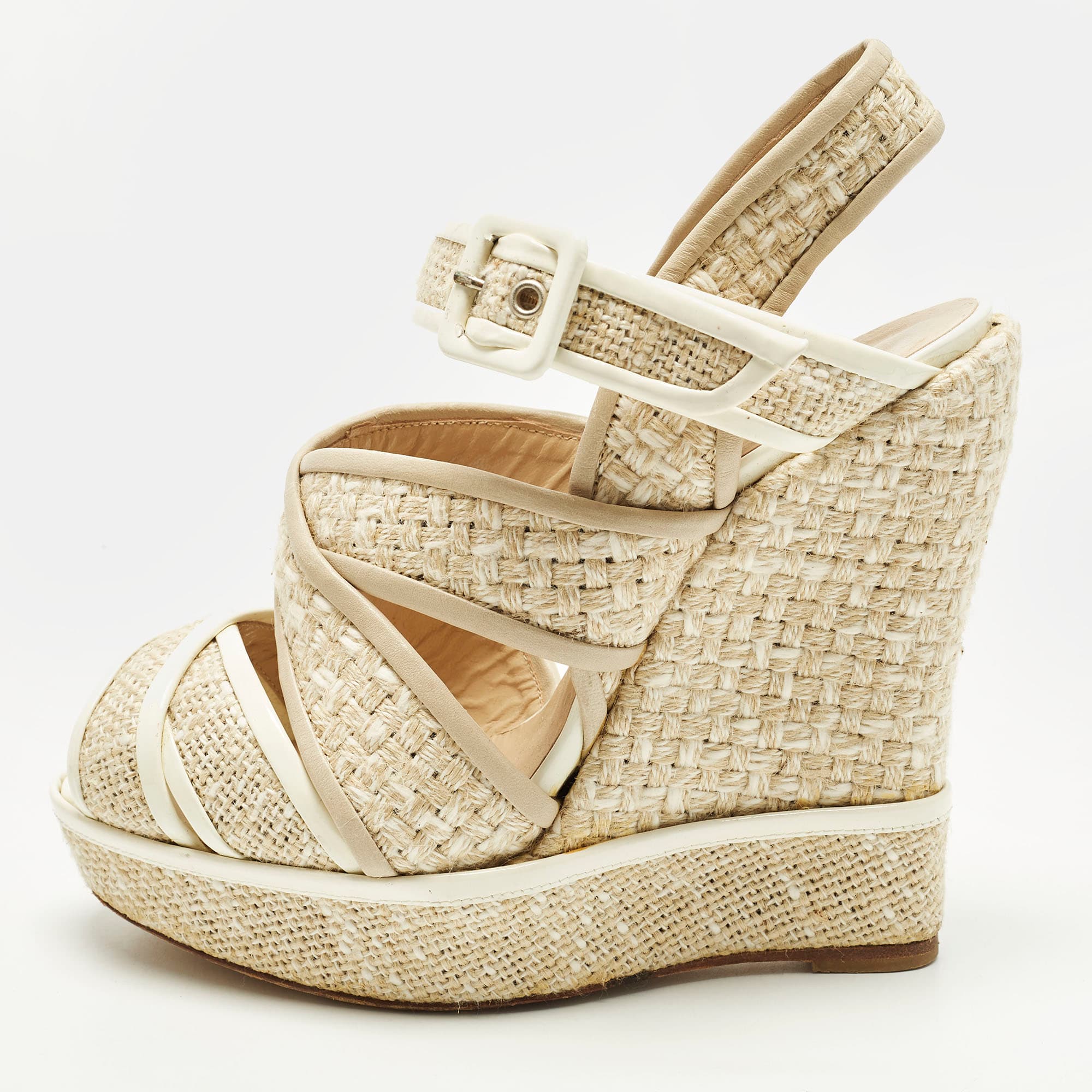 Oscar de la Renta Size 38.5 Cream Leather and Straw Wedge Sandals