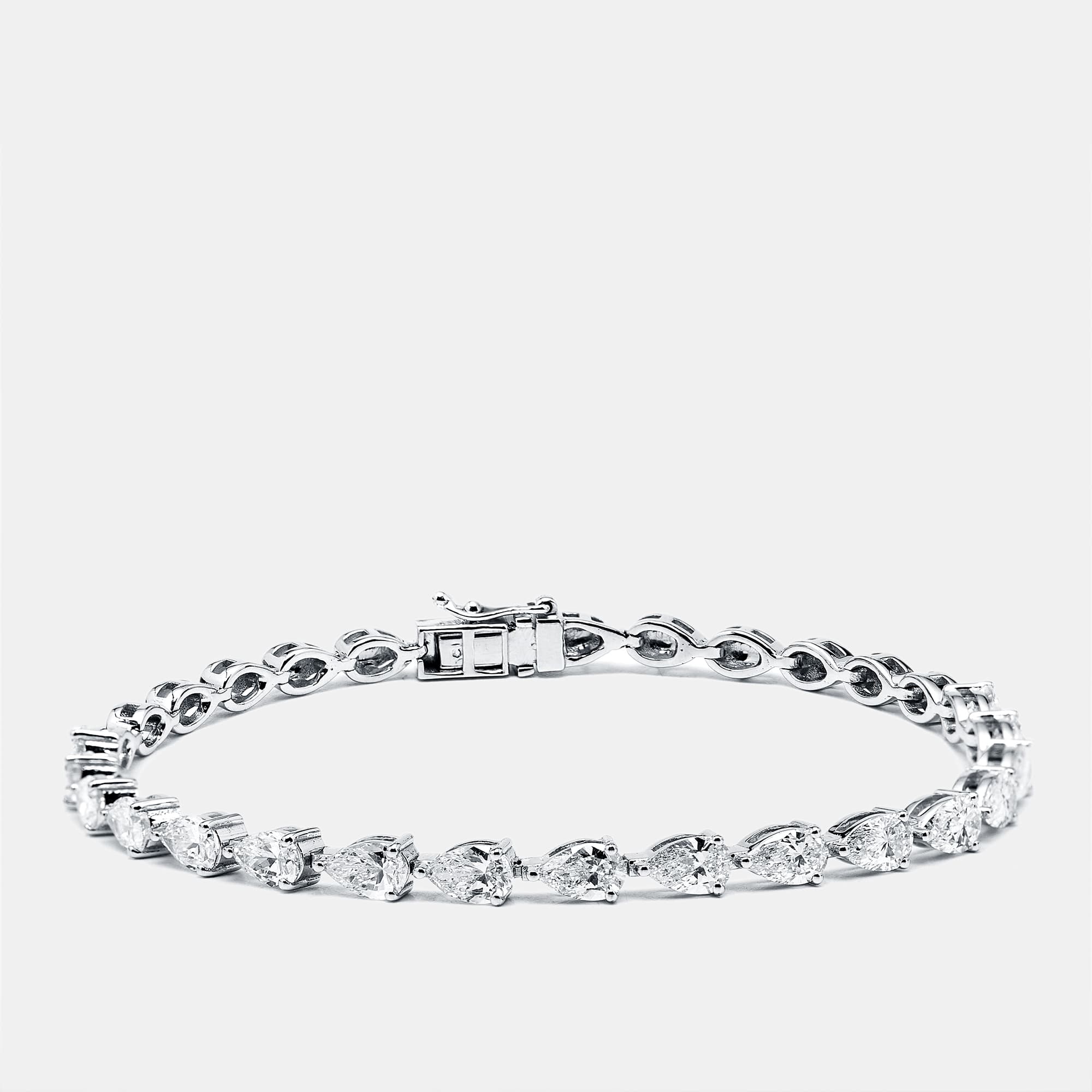 3.5 cts Pear Lab Grown Diamonds 18k White Gold Bracelet