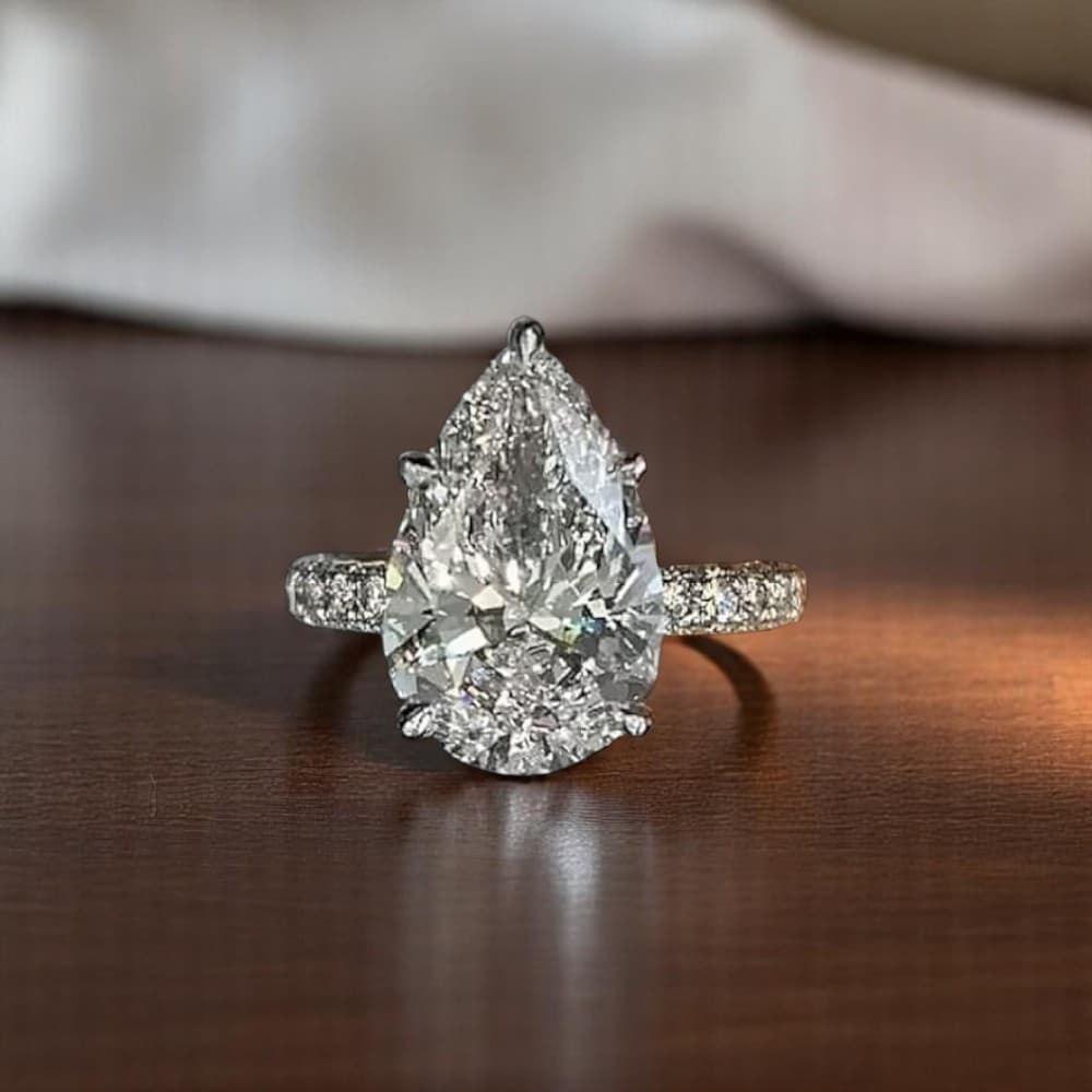 4.00 cts Pear Cut Lab Grown Diamond 18k White Gold Wedding Ring Size 52