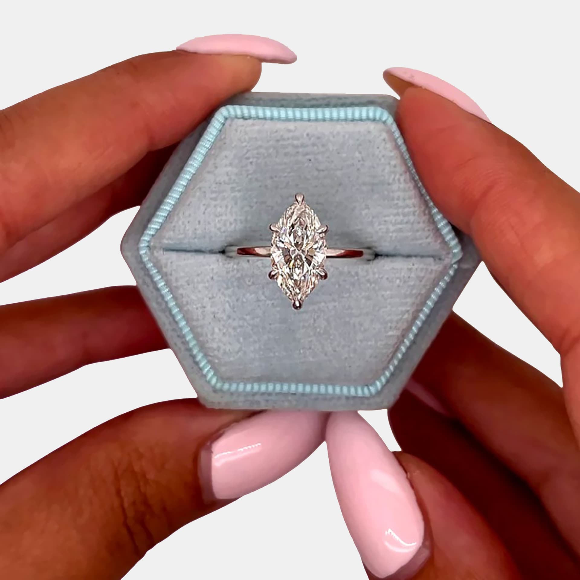 2.15 cts Marquise Cut Lab Grown Diamond 18k White Gold Wedding Ring EU 52
