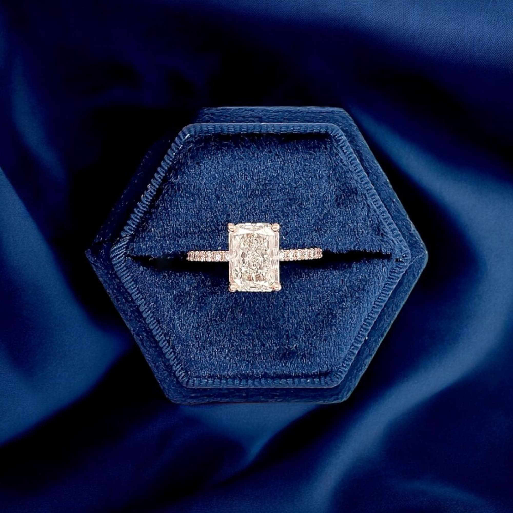 2.5 cts Radiant Lab Grown Diamond 18k Rose Gold Engagement Ring Size 52