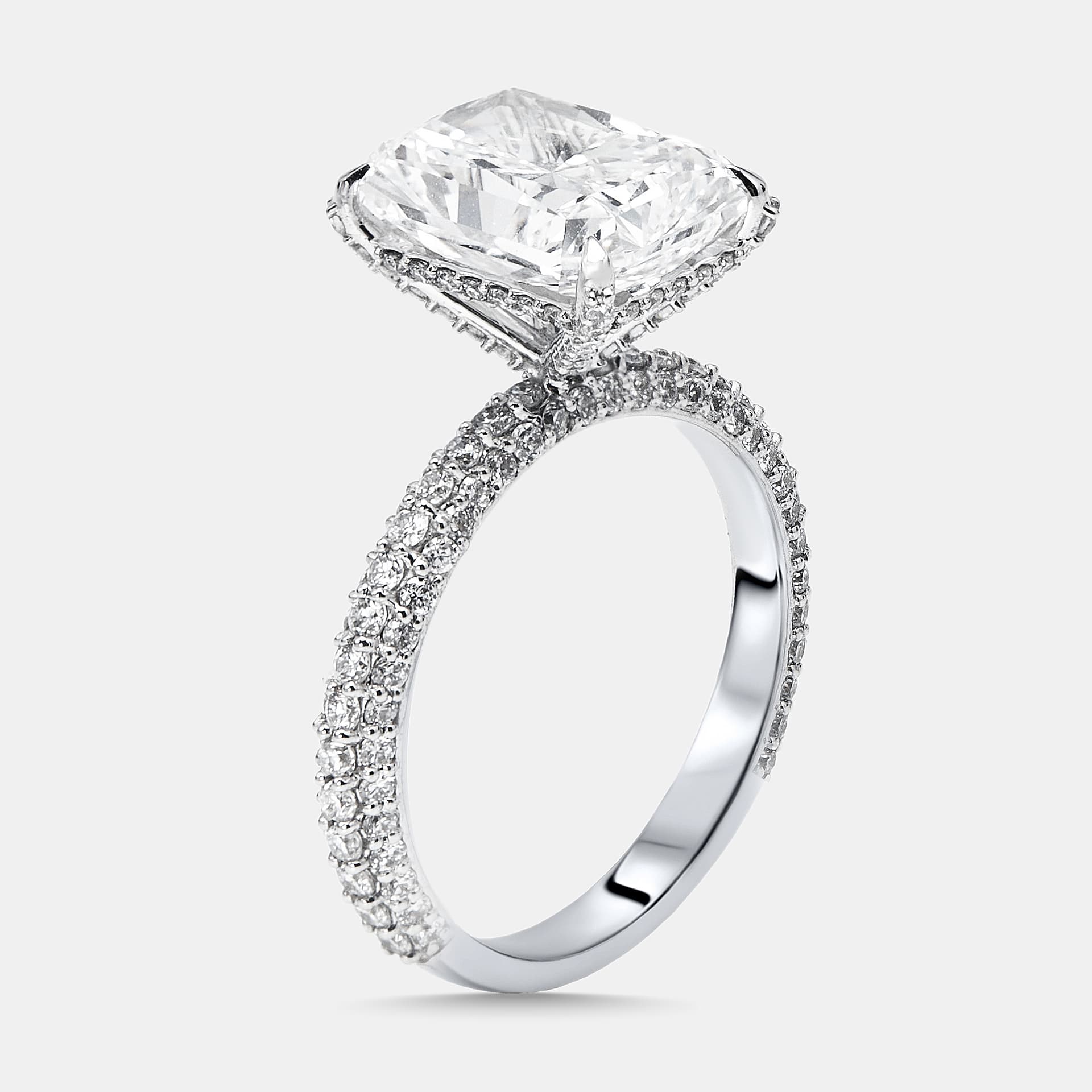 4.9 cts Radiant, Round Lab Grown Diamonds 18k White Gold Ring Size 51