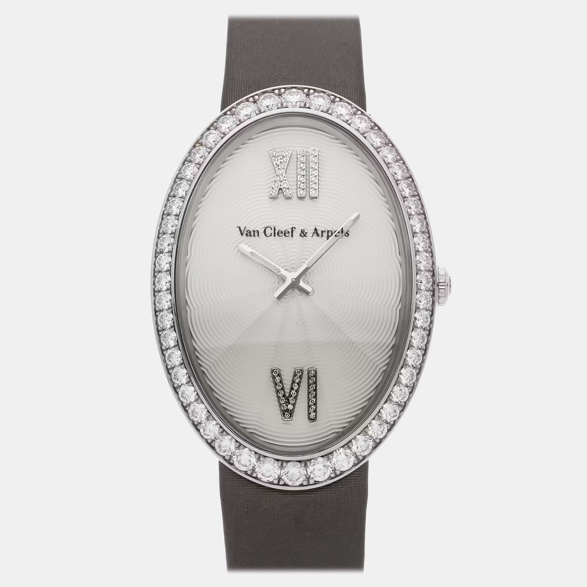 Pre-Owned Van Cleef & Arpels Timeless XL ARN9VC00 Quartz 34 mmx50 mm