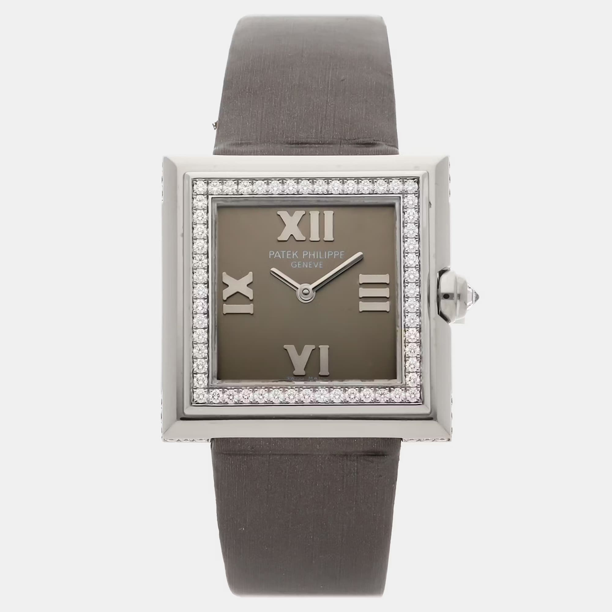 Pre-Owned Patek Philippe Gondolo 4868G-001 Quartz 28 mmx28 mm