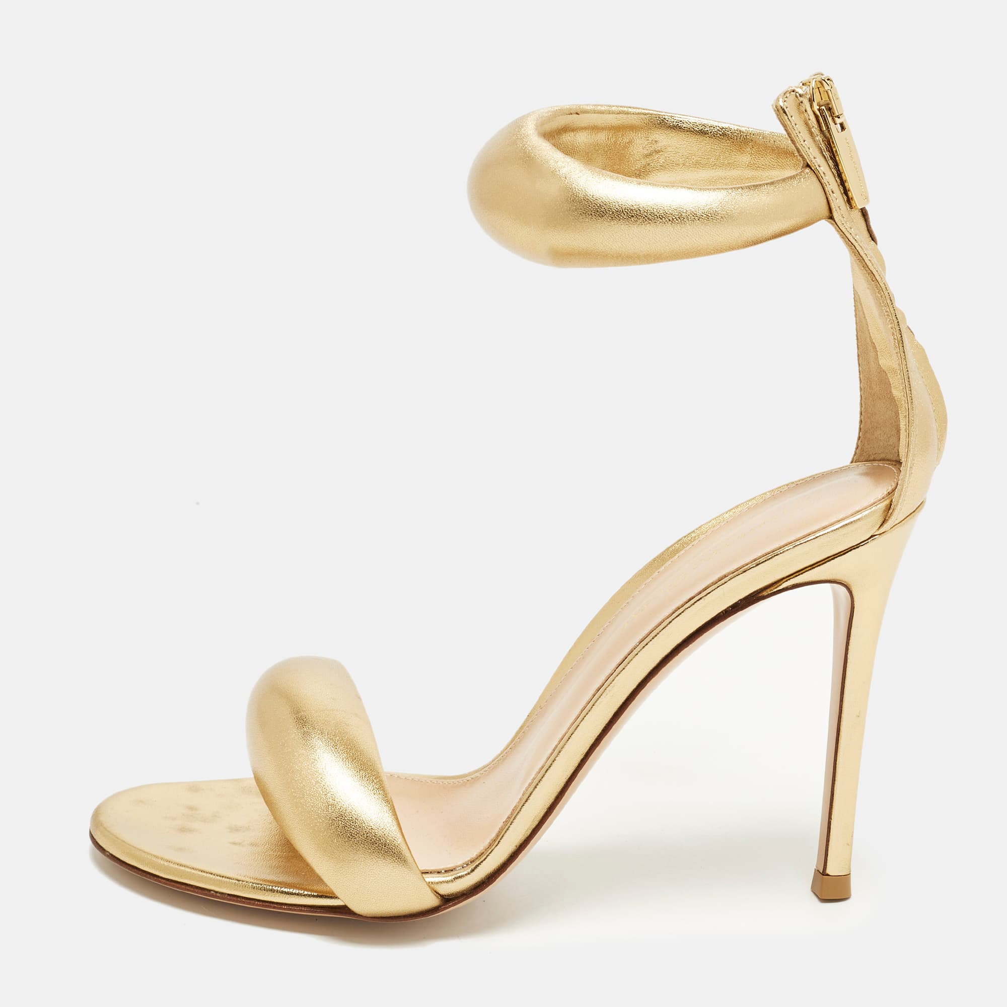 Gianvito Rossi Bijoux Size 37 Gold Leather Ankle Strap Sandals