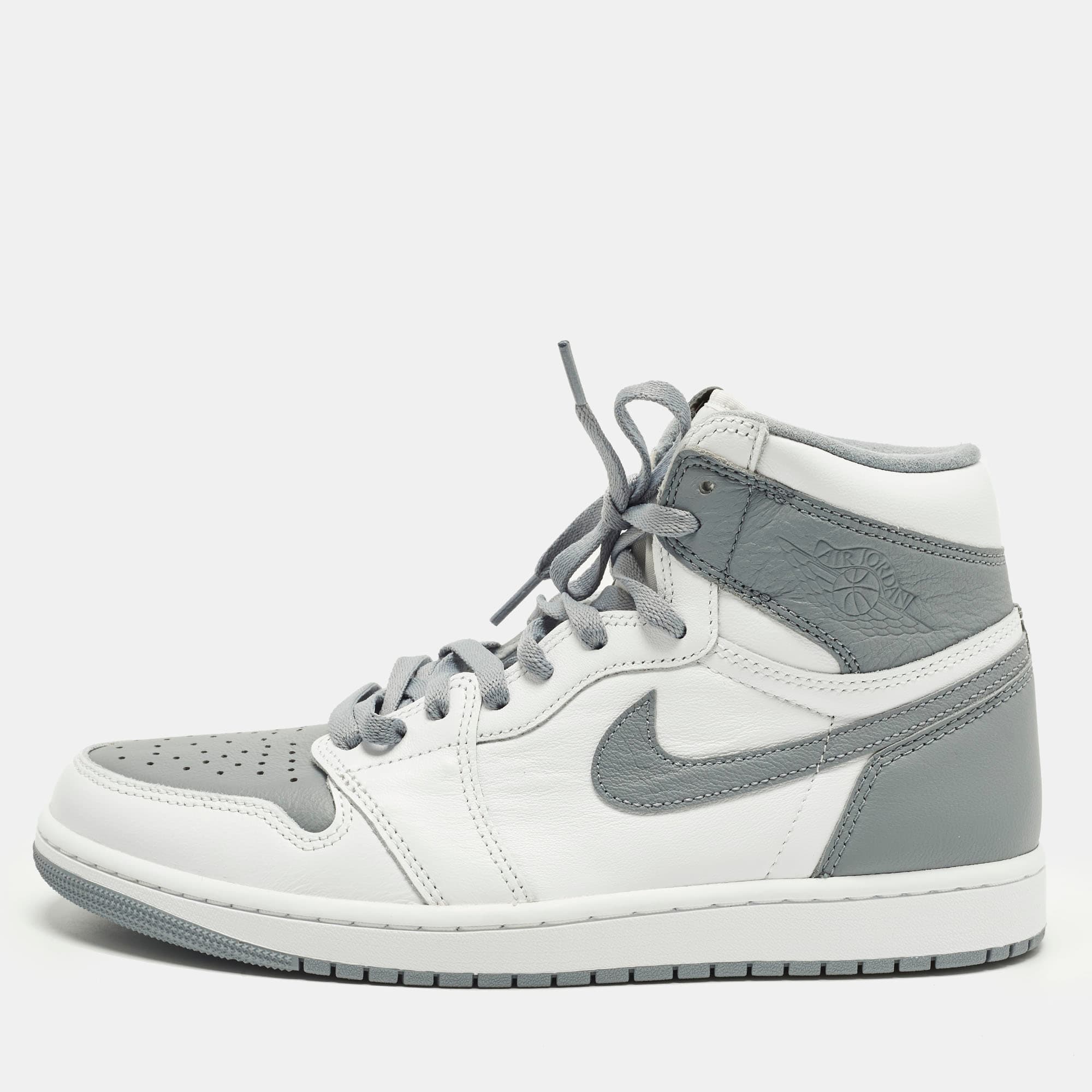 Air Jordans Jordan 1 Retro OG Stealth Size 44.5 White/Grey Leather High Top Sneakers