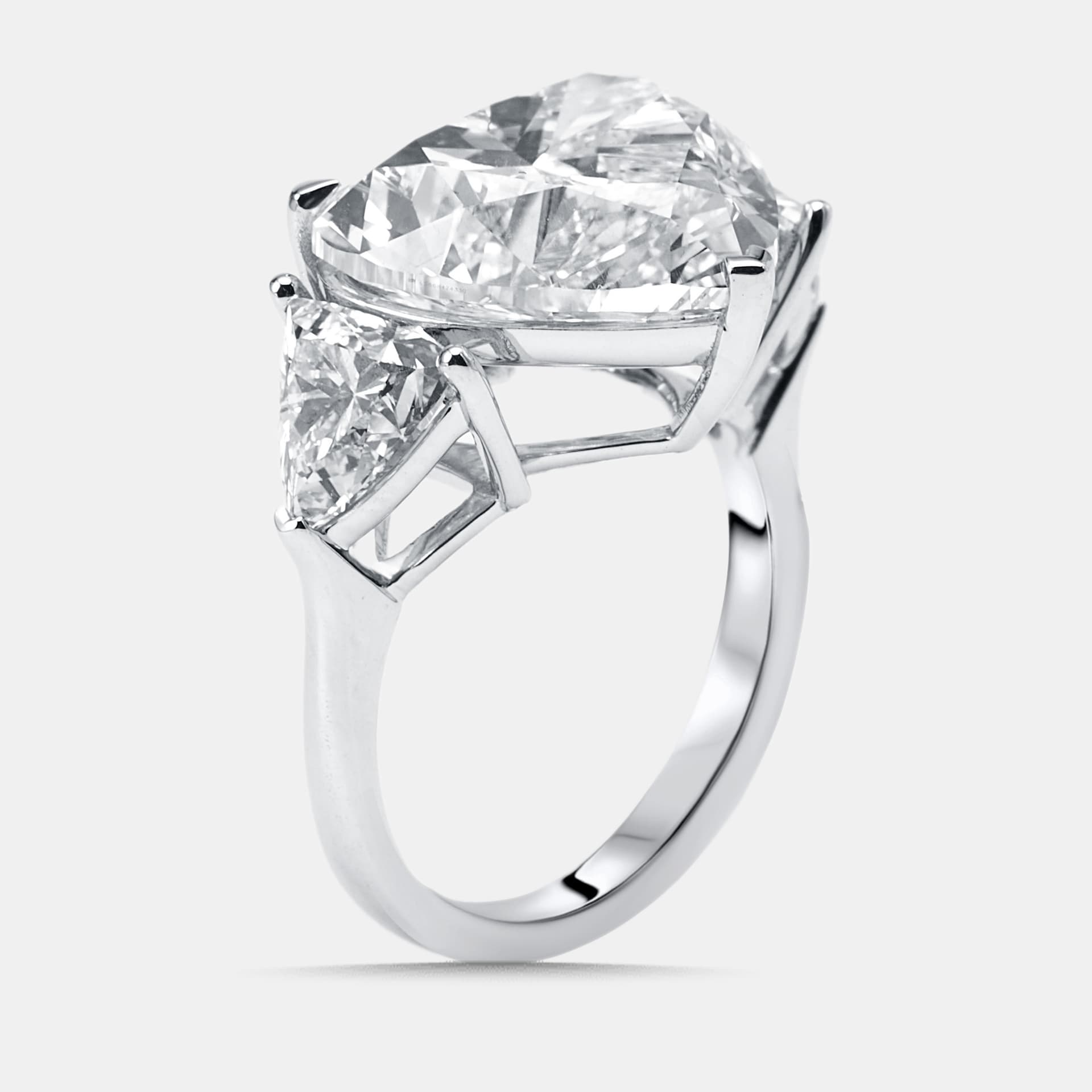 12.5 cts Heart, Trillion Lab Grown Diamonds 18k White Gold Ring Size 53