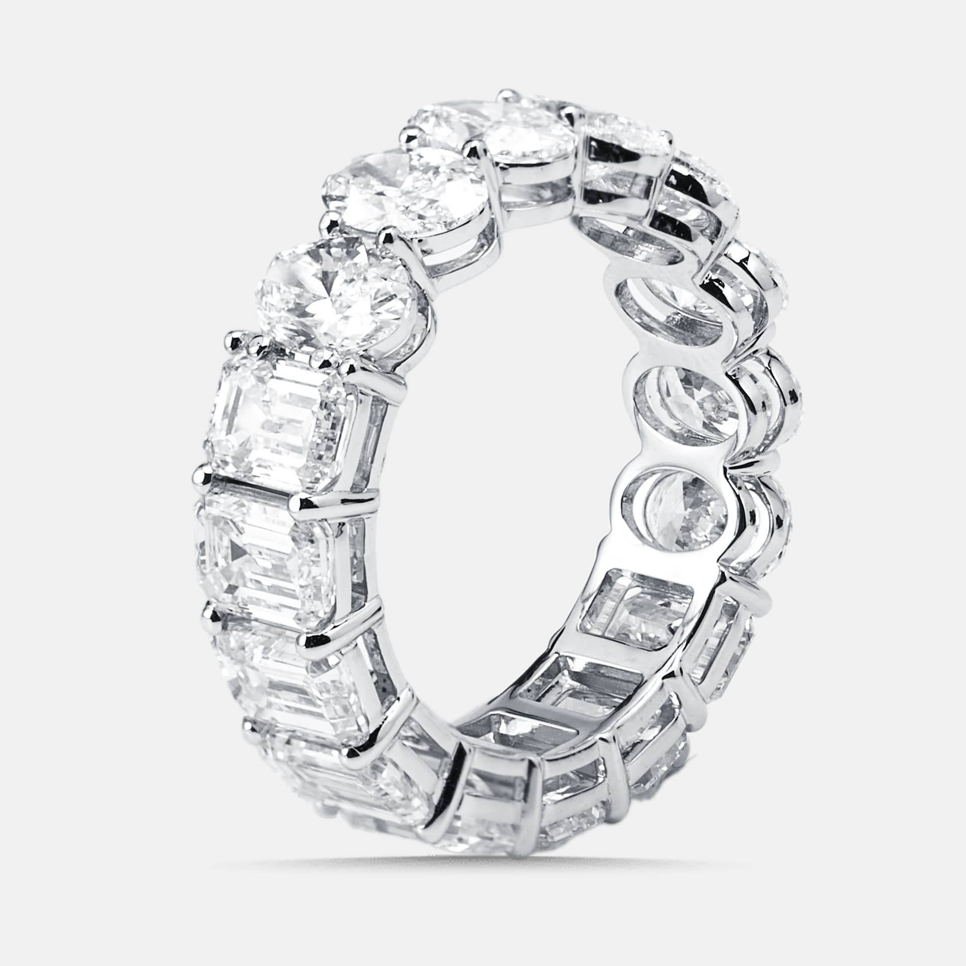7 cts Emerald, Oval Lab Grown Diamonds 18k White Gold Ring Size 52