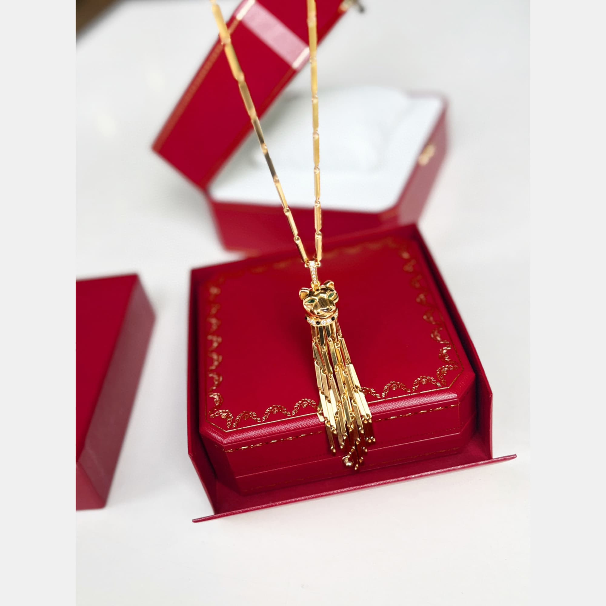 Cartier Panthere de Cartier 18K Yellow Gold Emerald Onyx Tassel Necklace