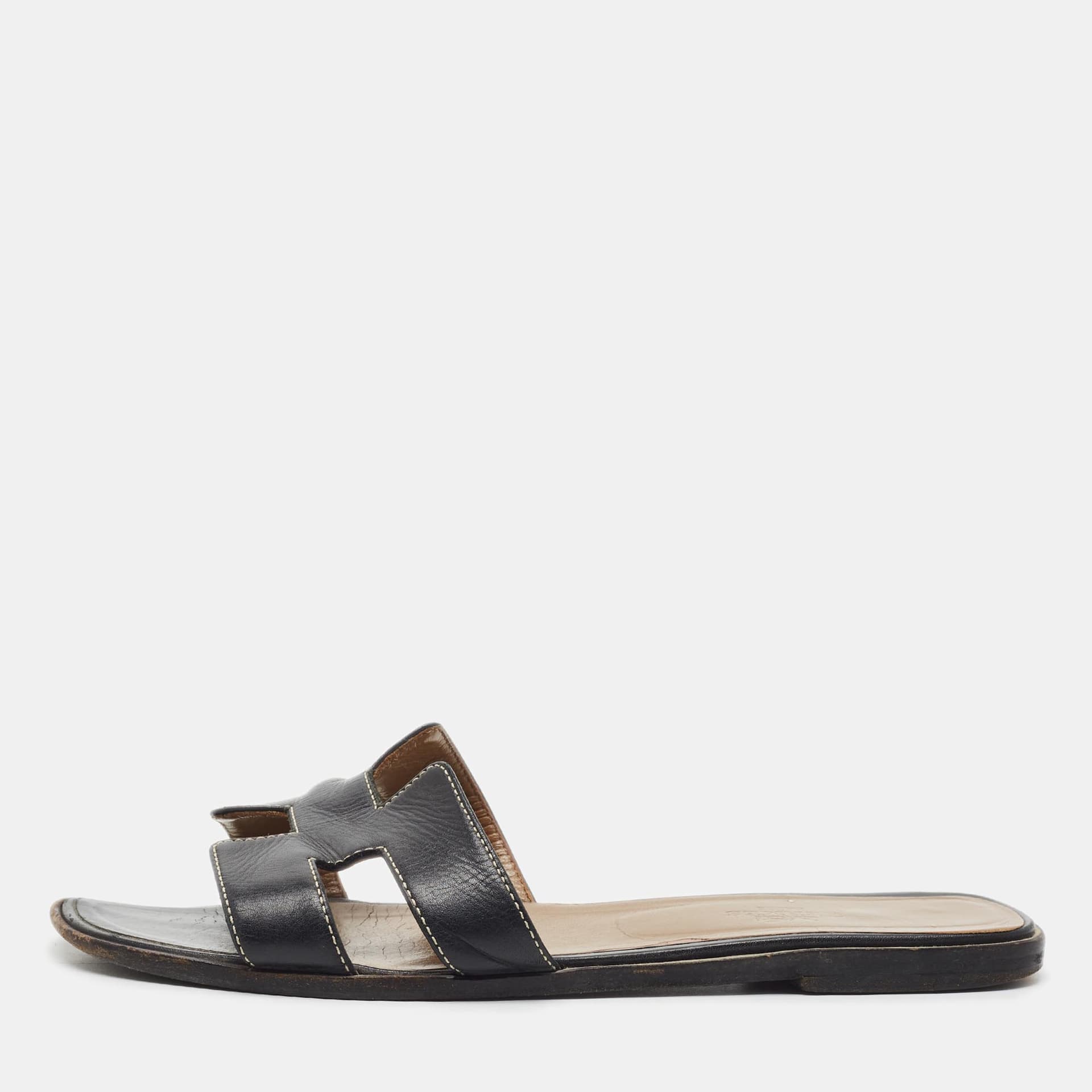 Hermes Oran Size 39 Black Leather Flat Slide