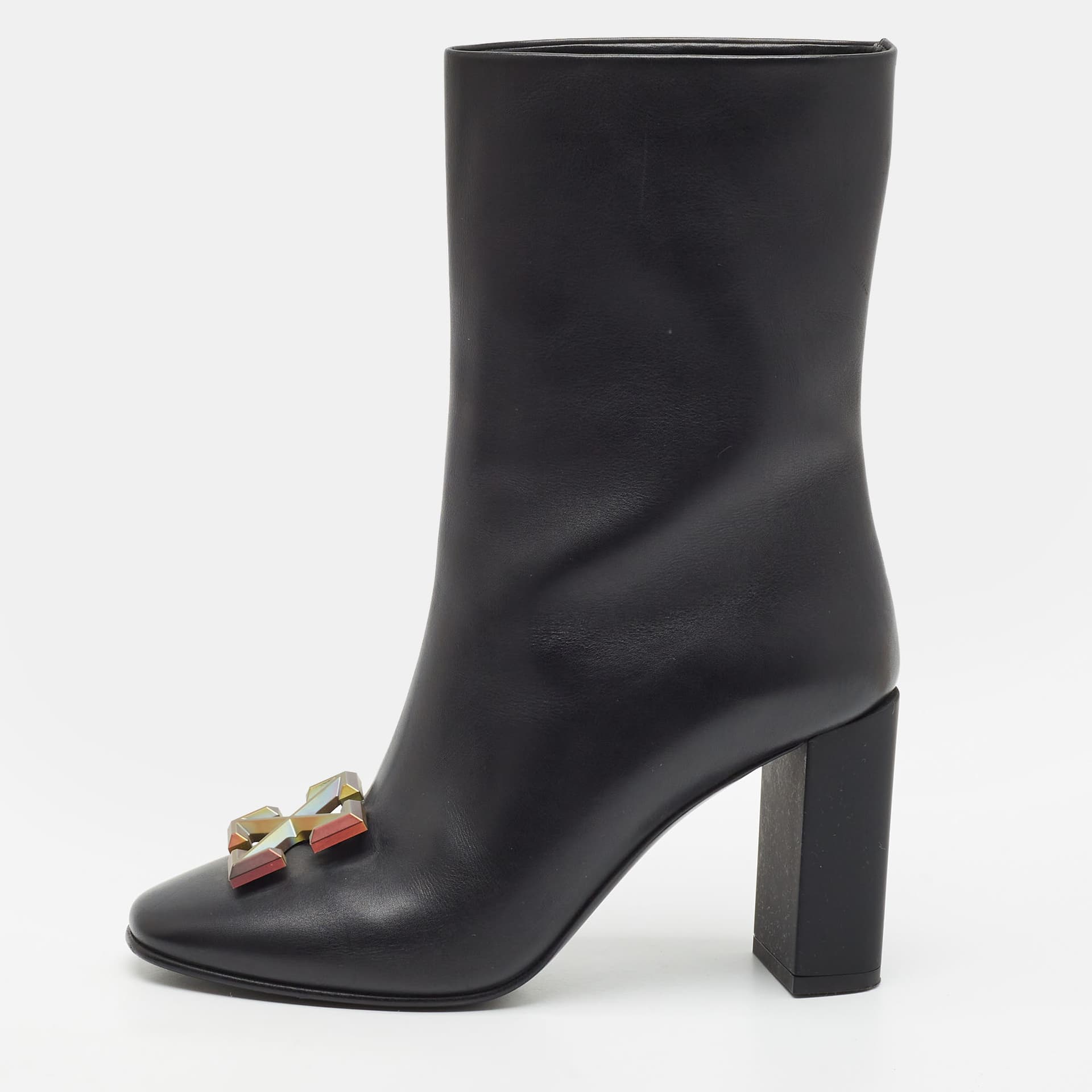 Off-White Arrow Size 37 Black Leather Ankle Length Boots