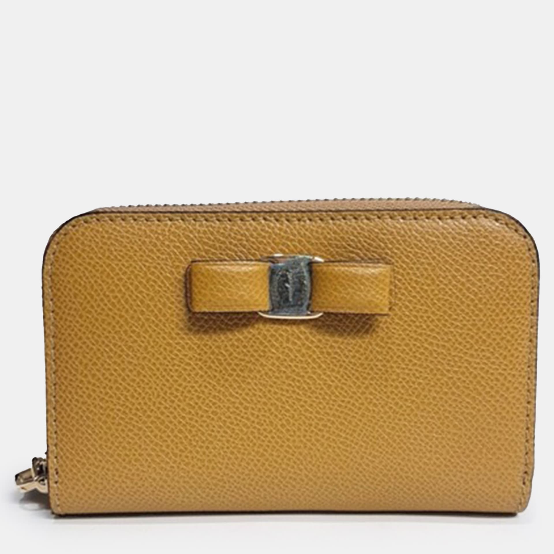 Salvatore Ferragamo Yellow Leather Ferragamo Vara card wallet