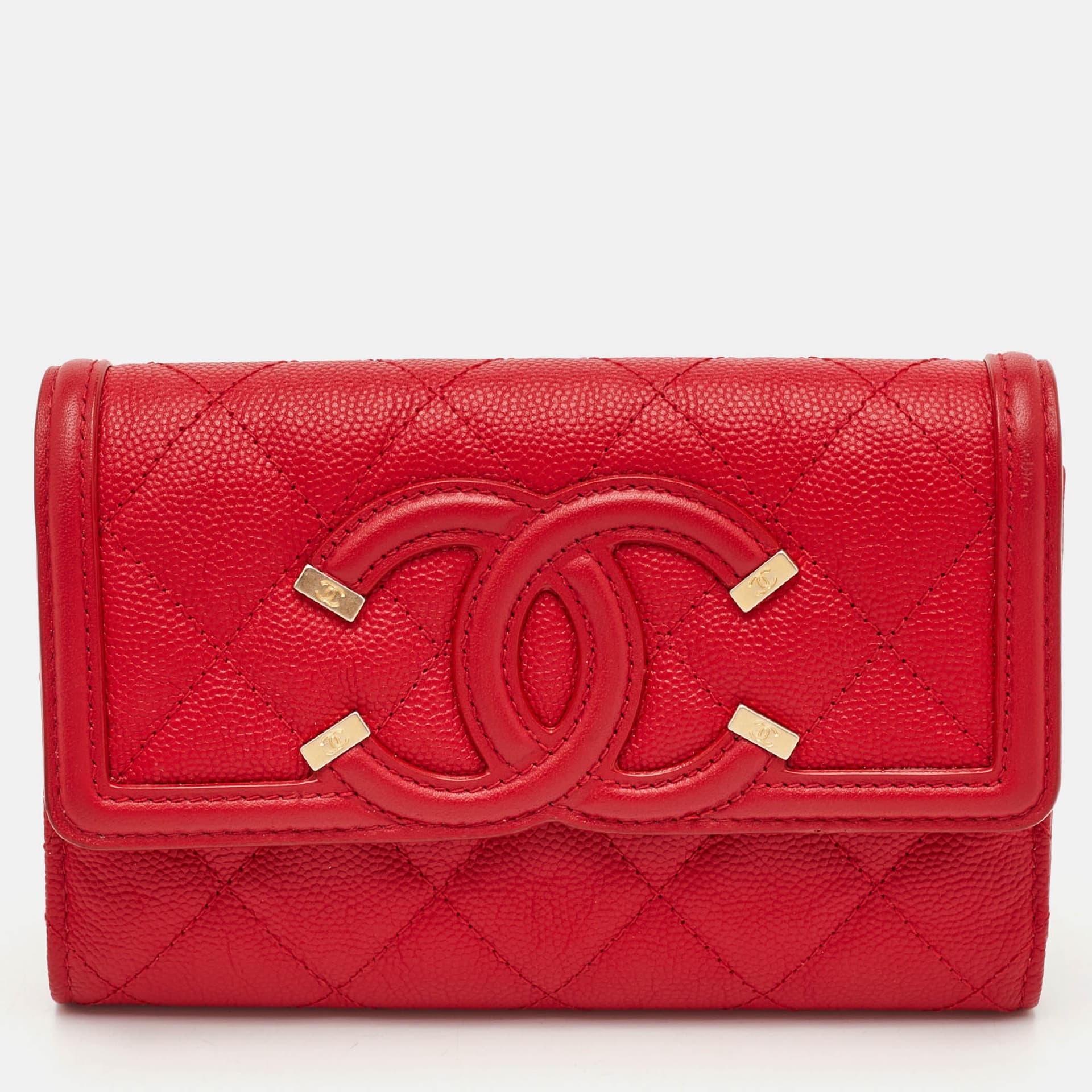 Chanel CC Filigree Red Quilted Caviar Leather Compact Wallet