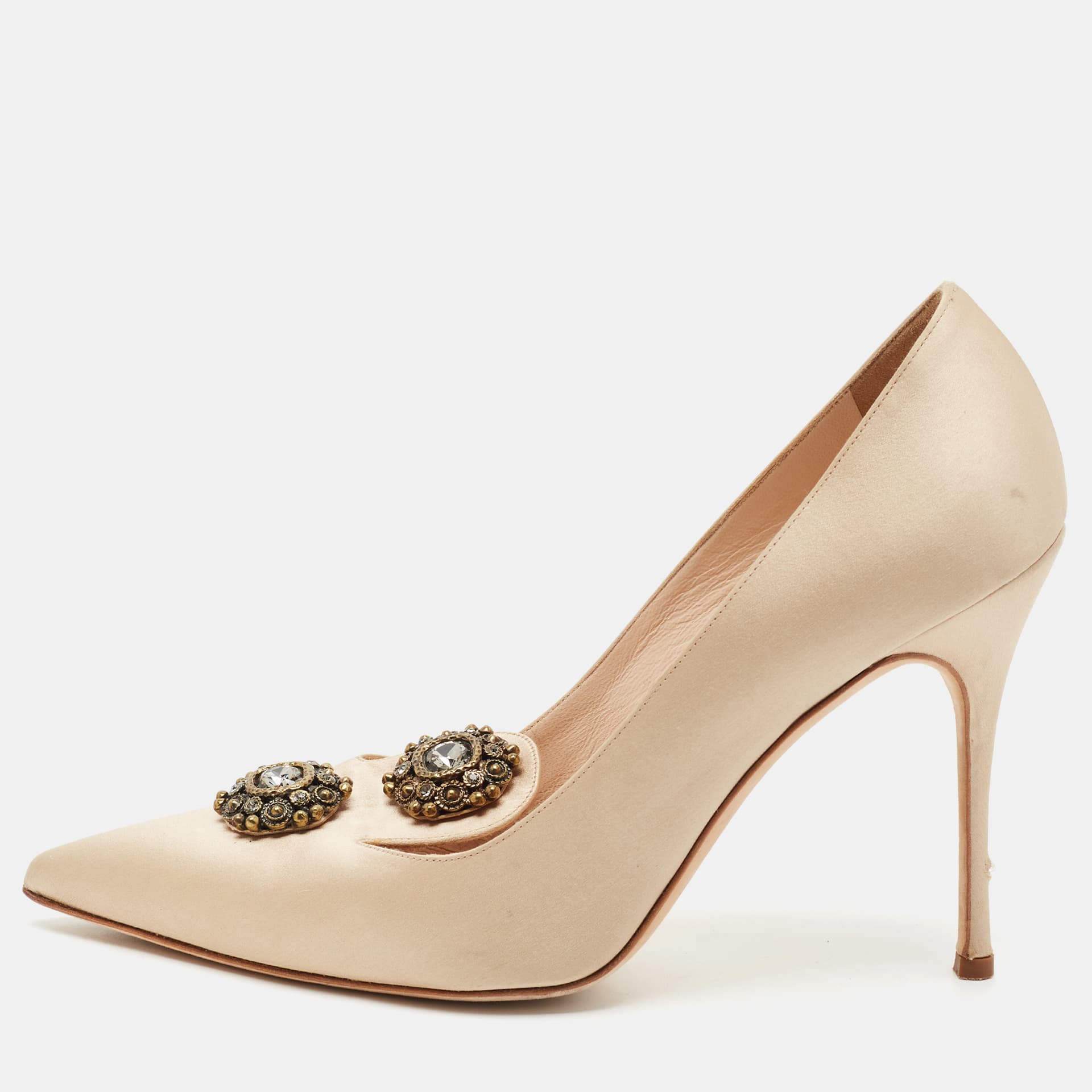 Manolo Blahnik Samara Size 41 Beige Satin Embellished Pumps