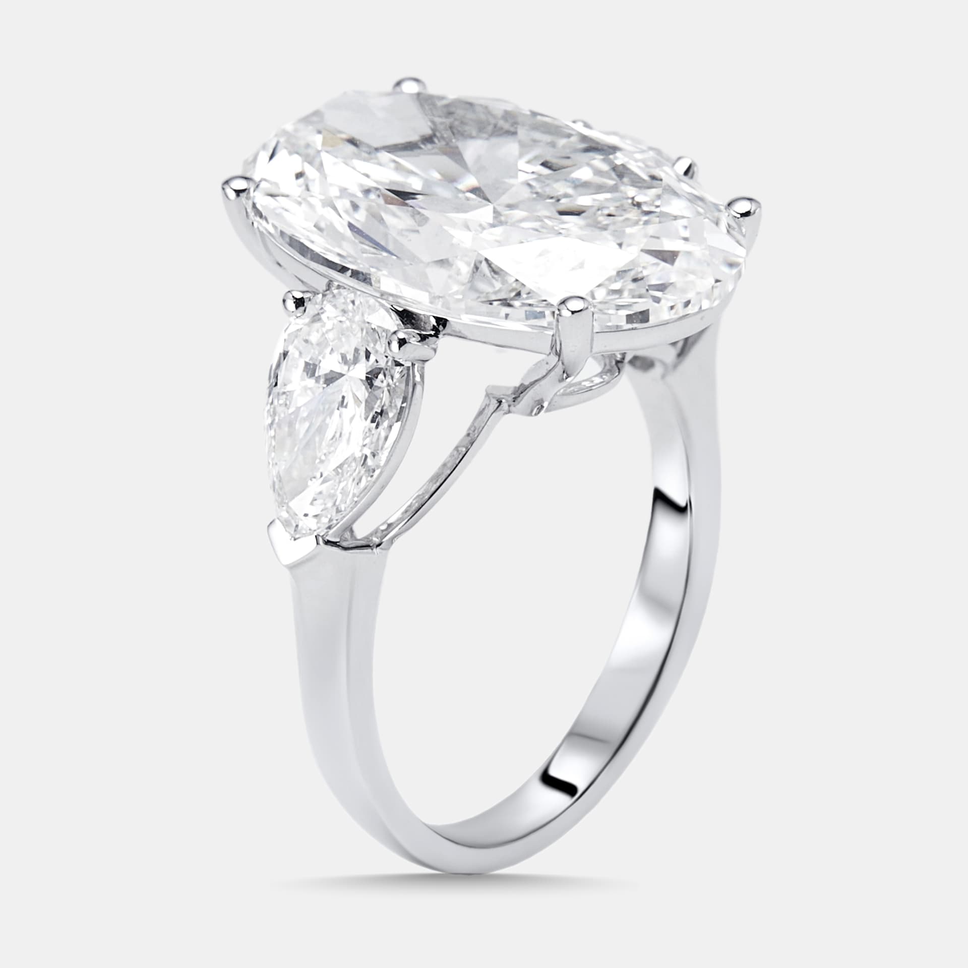 12.4 cts Oval, Pear Lab Grown Diamonds 18k White Gold Ring Size 54