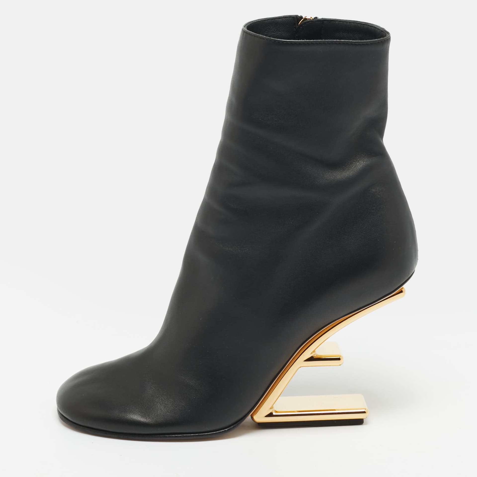 Fendi Fendi First Size 37 Black Leather Ankle Length Boots