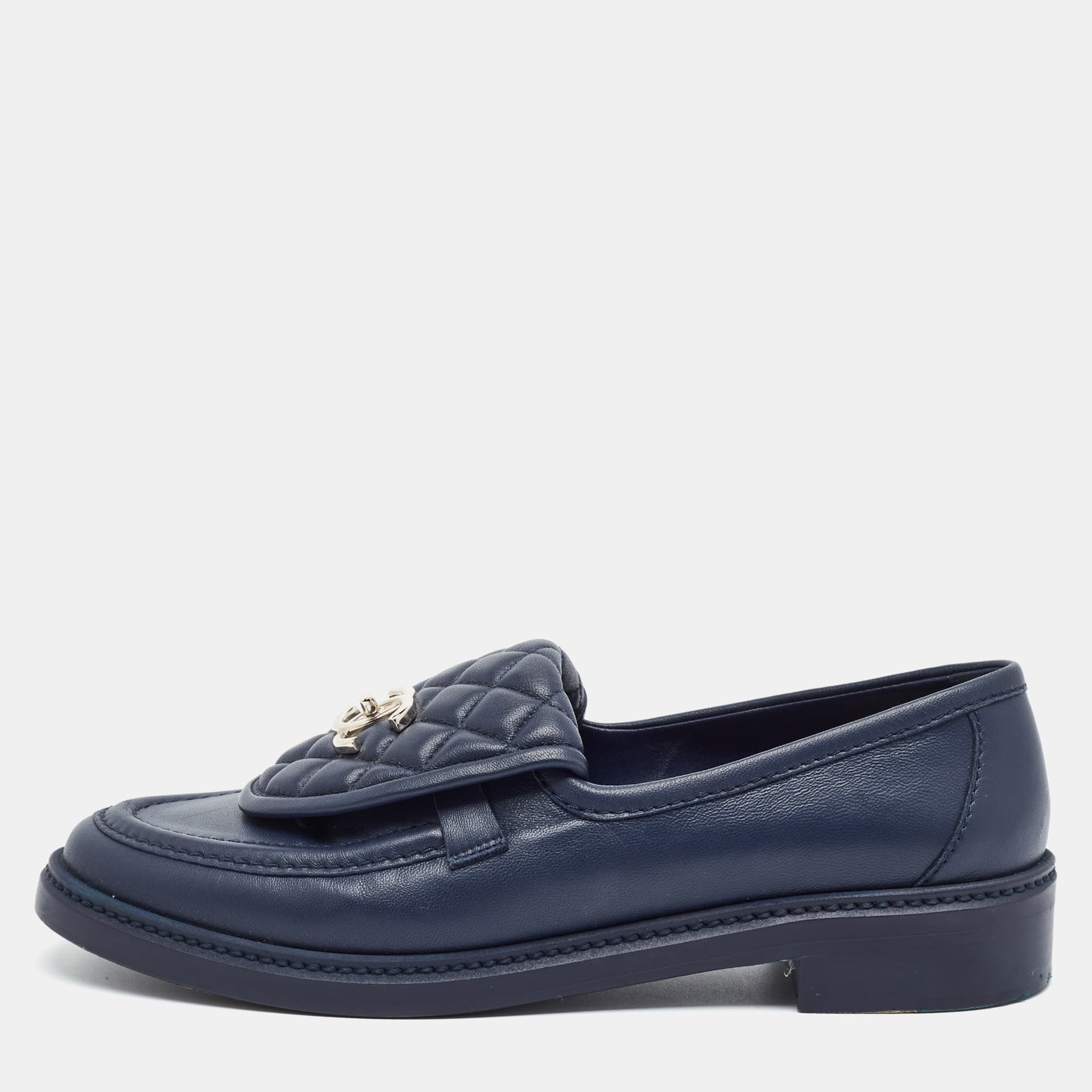 Chanel CC Turnlock Size 41 Navy Blue Quilted Leather Loafers