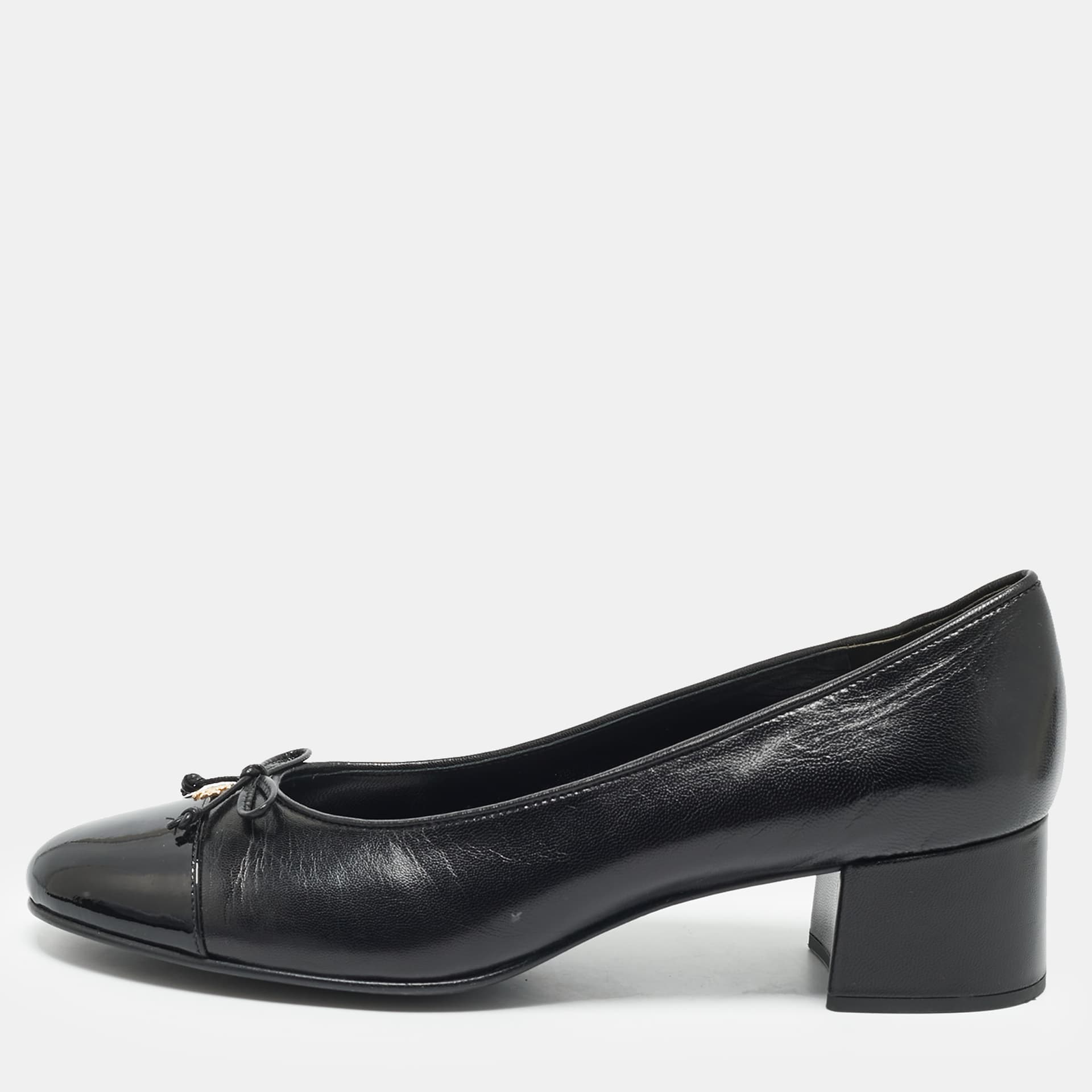 Tory Burch Laila Size 40 Black Leather and Patent Bow Cap Toe Block Heel Pumps