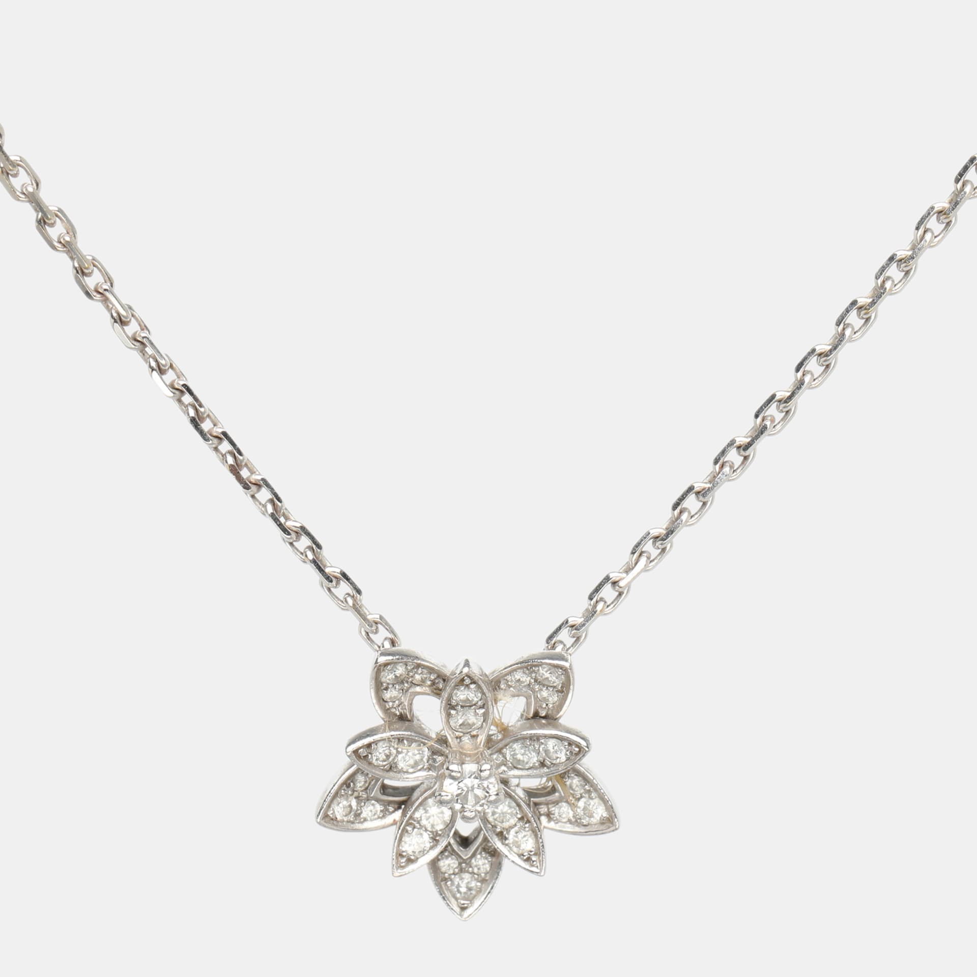 Van Cleef & Arpels Lotus Diamond 18k White Gold Openwork Mini Model Pendant Necklace
