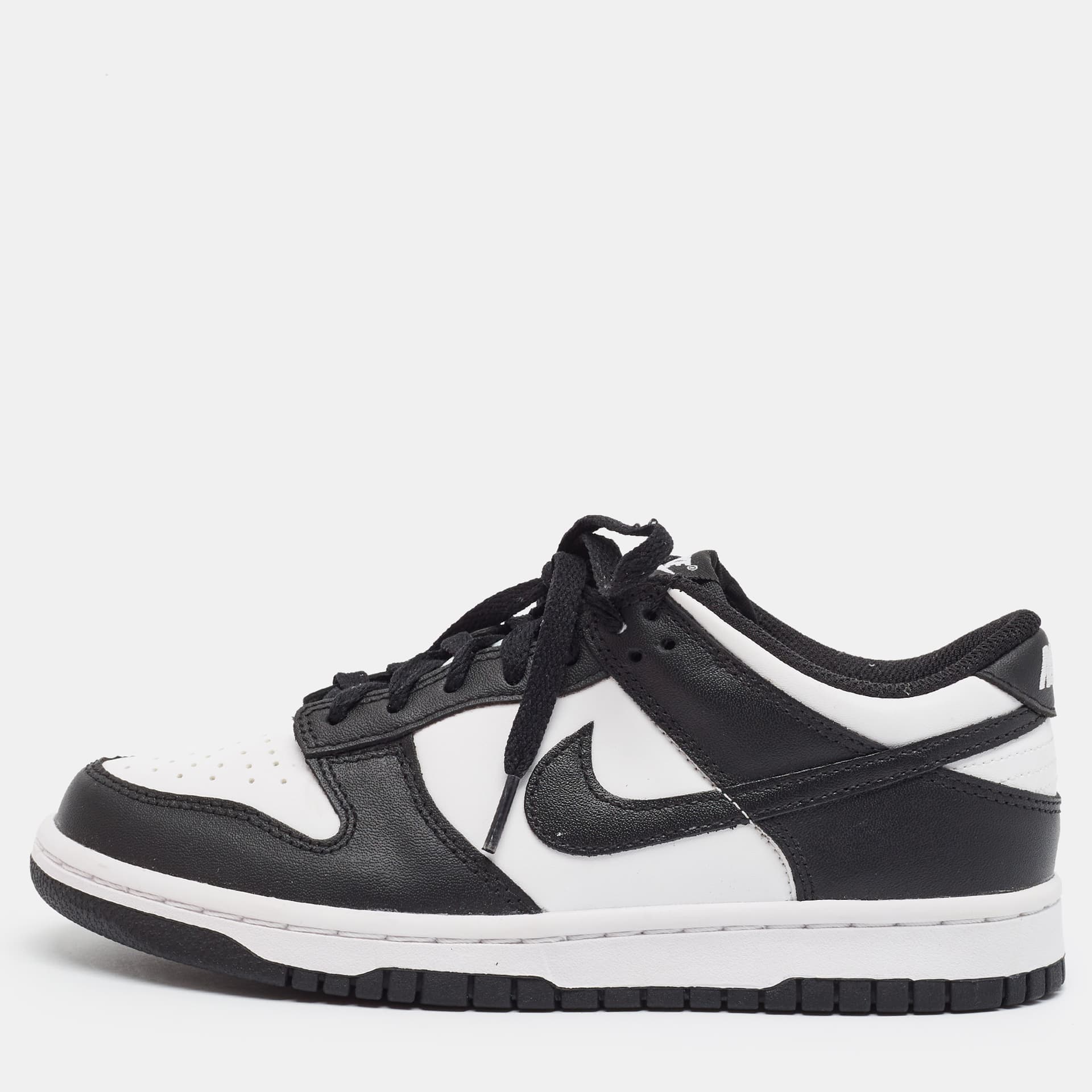 Nike Dunk Retro Panda Size 39 Black/White Leather Low Top Sneakers