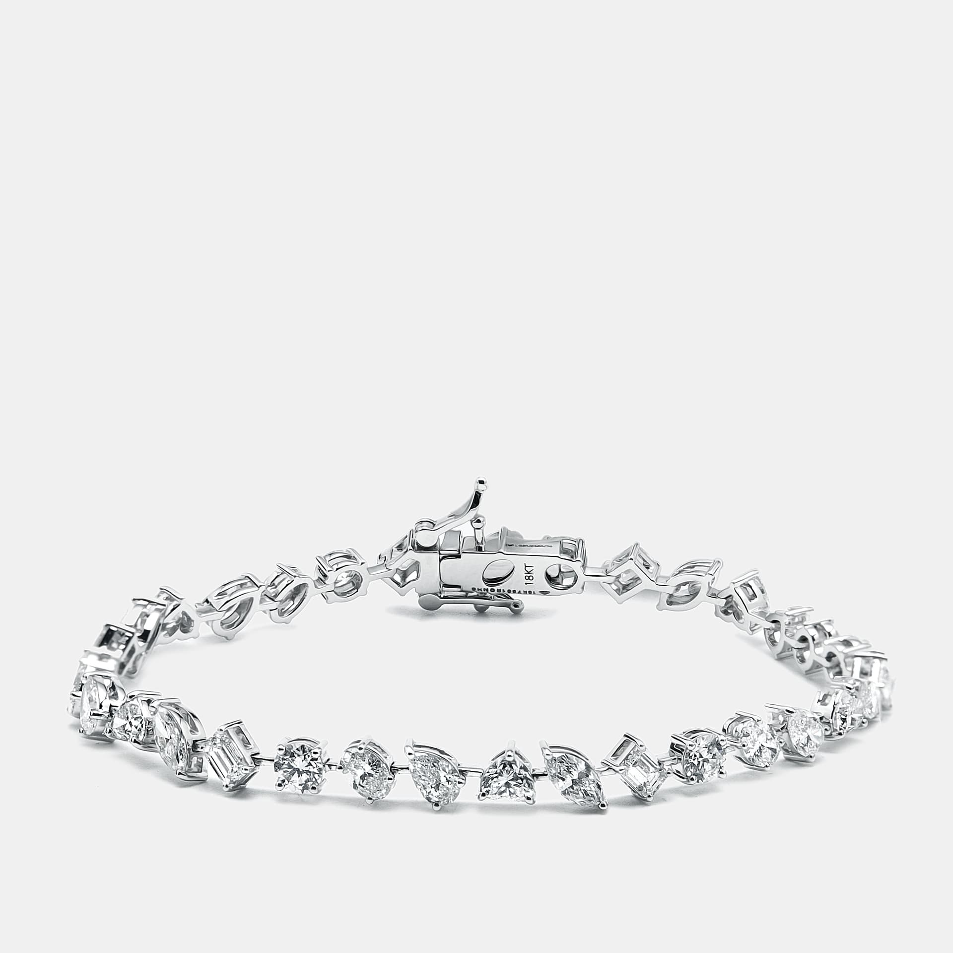6.5 cts Multi Shape Lab Grown Diamonds 18k white Gold Bracelet