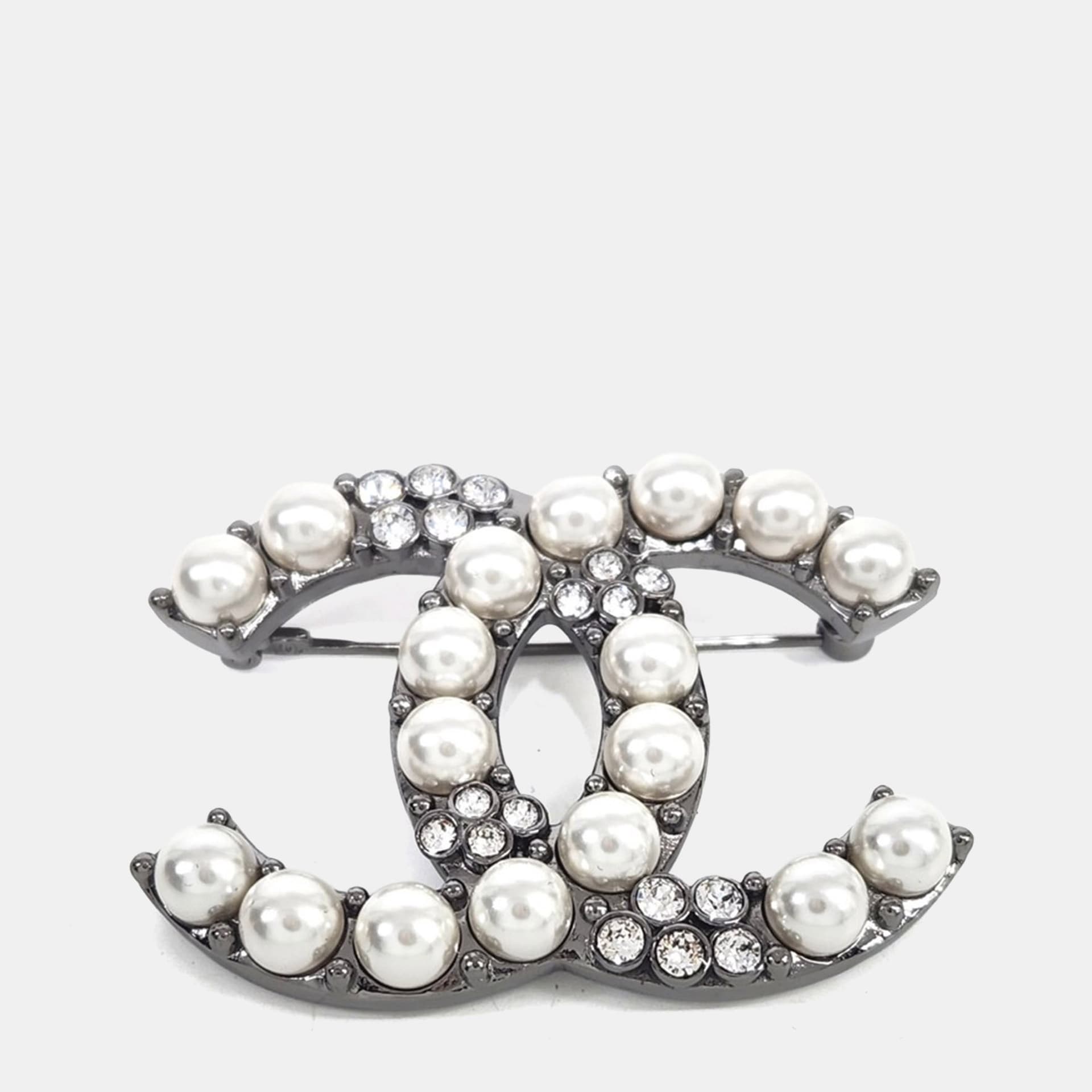 Chanel CC Logo Pearl Brooch