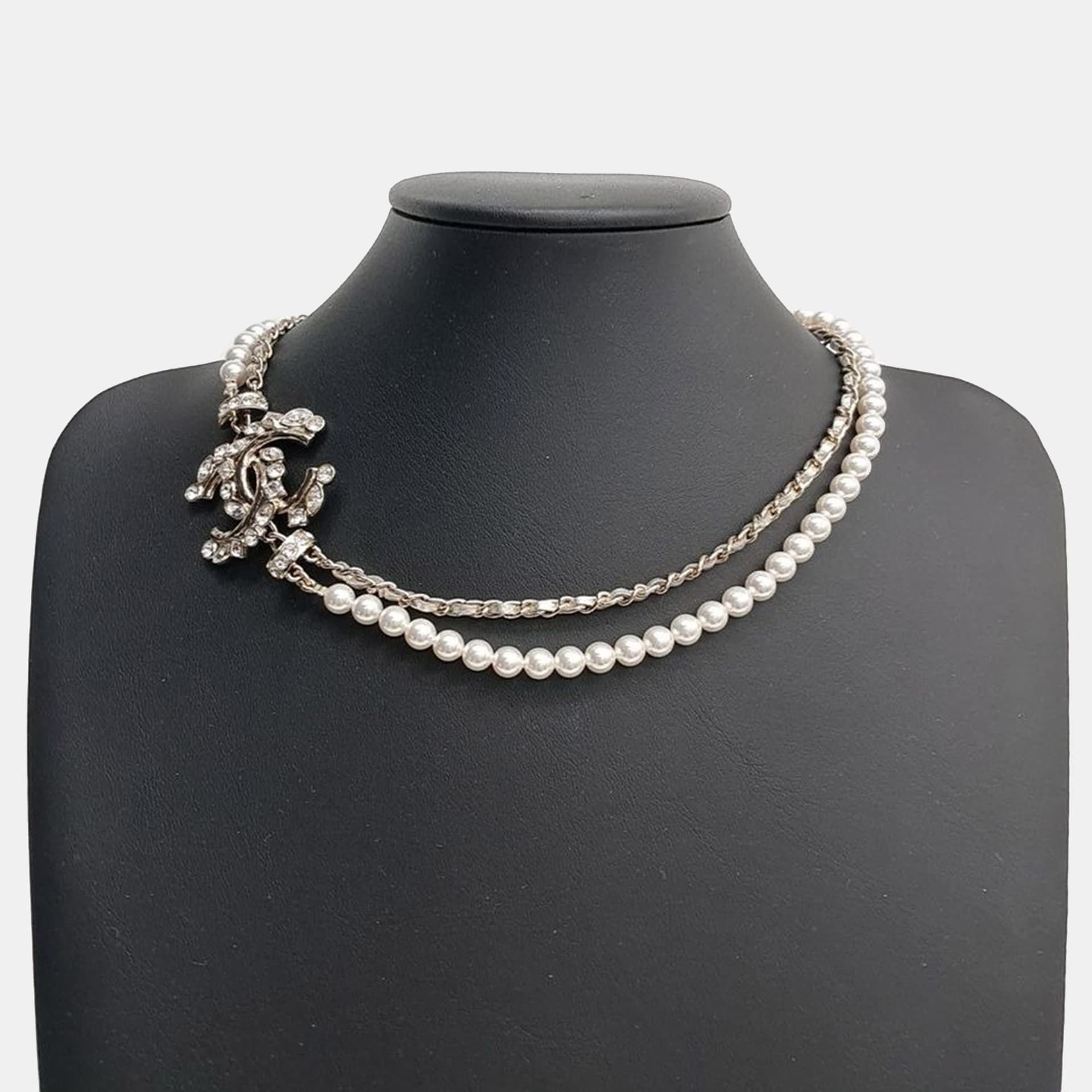 Chanel pearl chain necklace